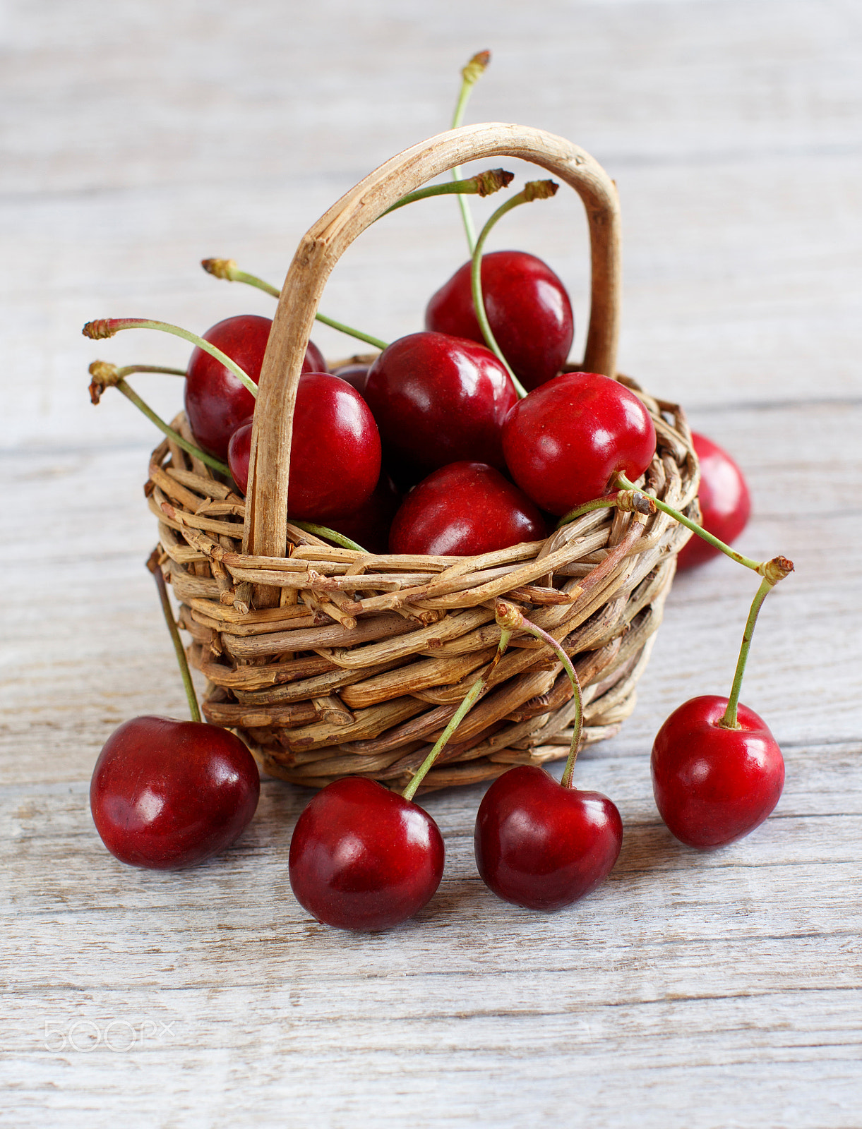 Canon EOS 650D (EOS Rebel T4i / EOS Kiss X6i) + Canon EF 50mm F1.2L USM sample photo. Red cherries in a basket photography