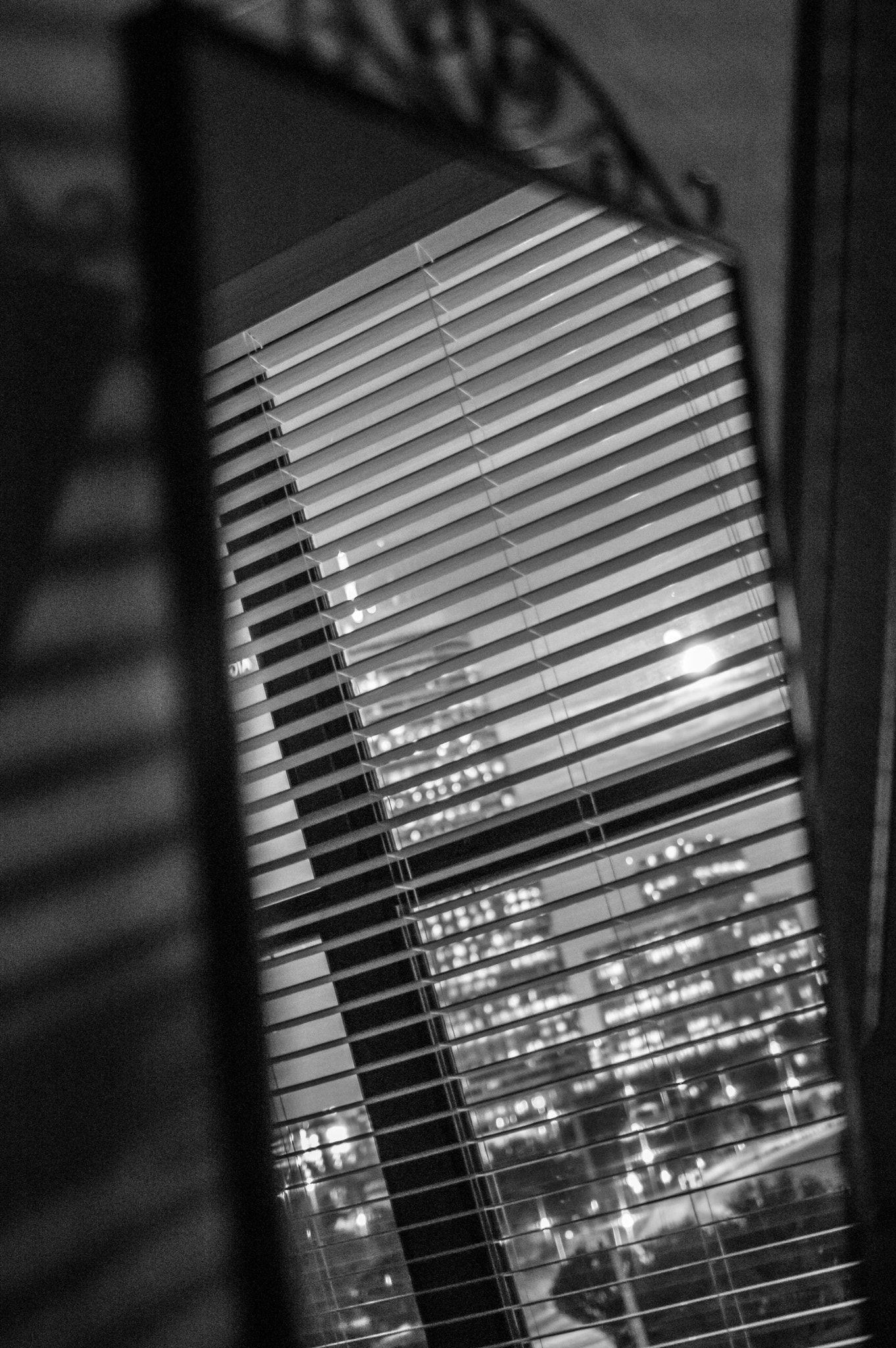 Pentax smc FA 31mm F1.8 AL Limited sample photo. Mirror photography