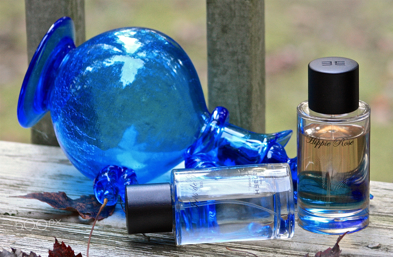 Canon EOS 450D (EOS Rebel XSi / EOS Kiss X2) sample photo. Live show during sunset, perfume as art, photography