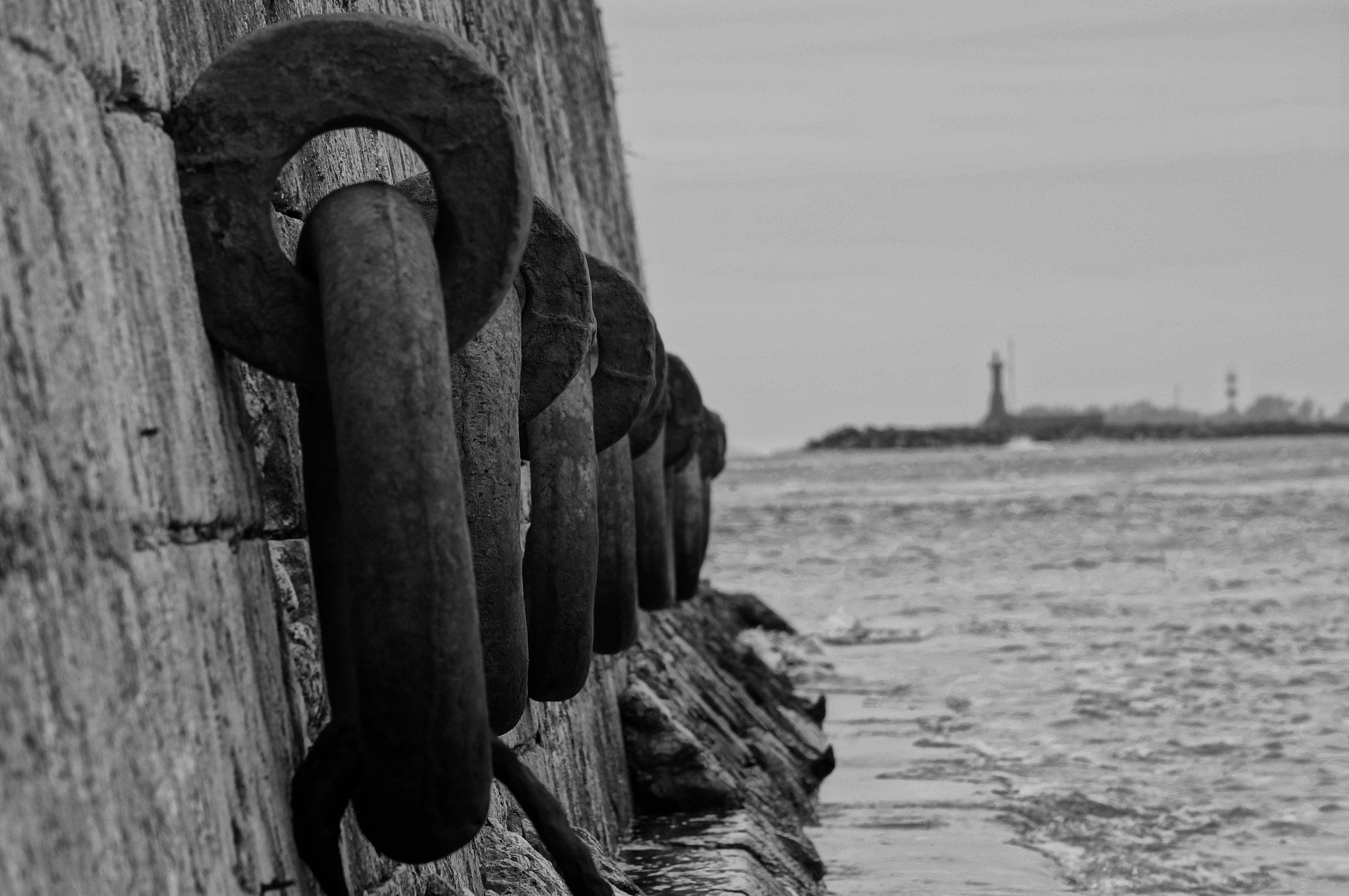 Sony FE 24-240mm F3.5-6.3 OSS sample photo. Boat rings photography