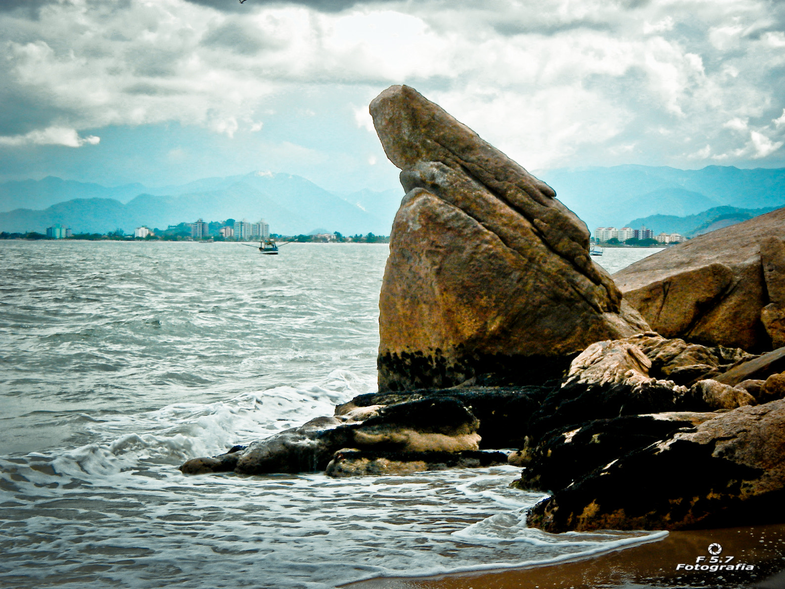Pentax OPTIO W10 sample photo. Pedra da freira - caraguatatuba - são paulo - brasil photography