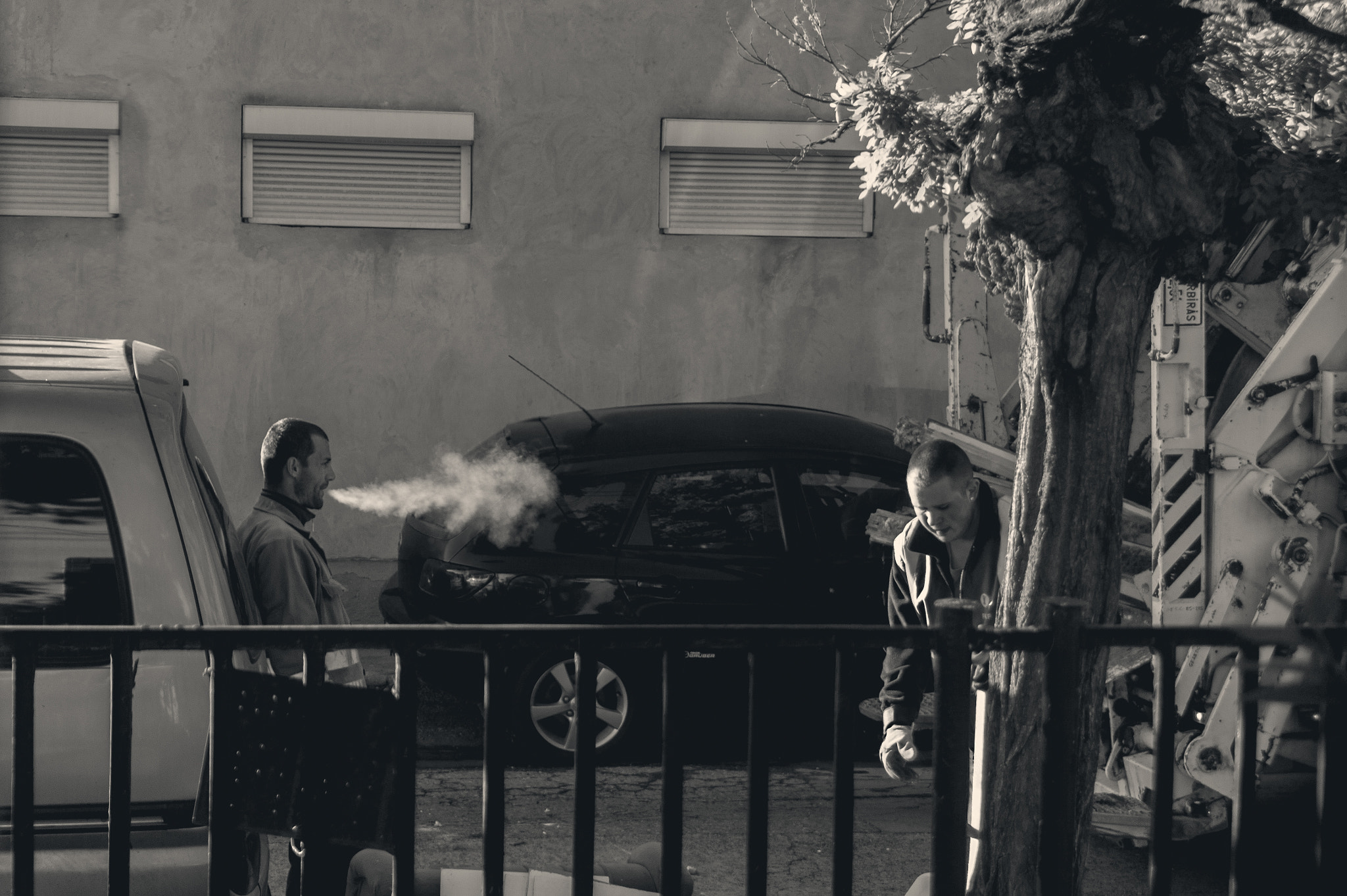 Samsung NX10 sample photo. On the streets of budapest photography