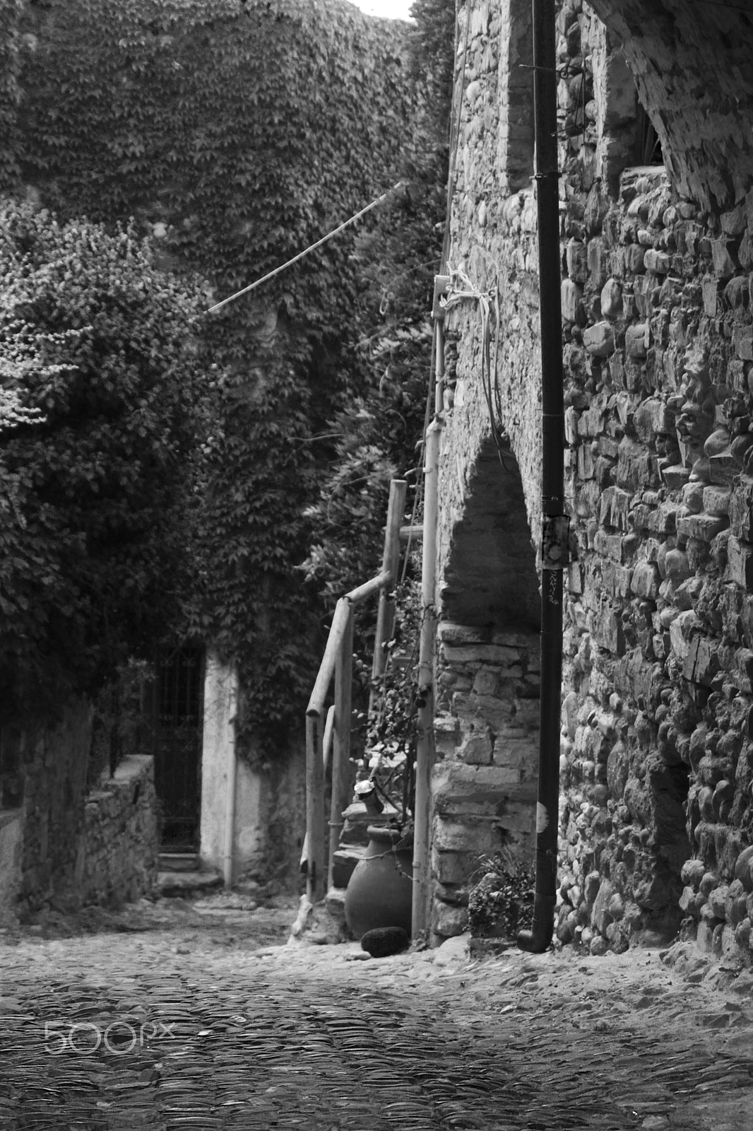 Canon EOS 500D (EOS Rebel T1i / EOS Kiss X3) sample photo. Where the streets have no name photography
