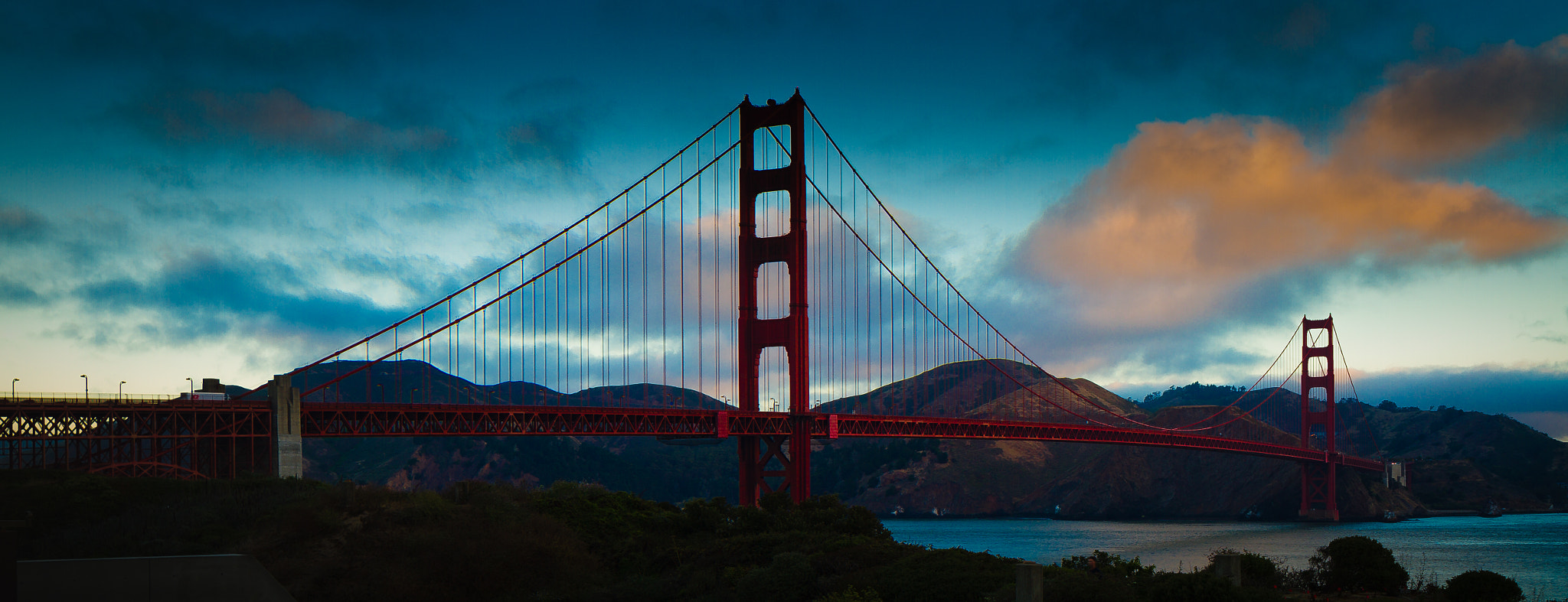 Canon TS-E 24.0mm f/3.5 L II sample photo. Golden gate bridge sunrise photography