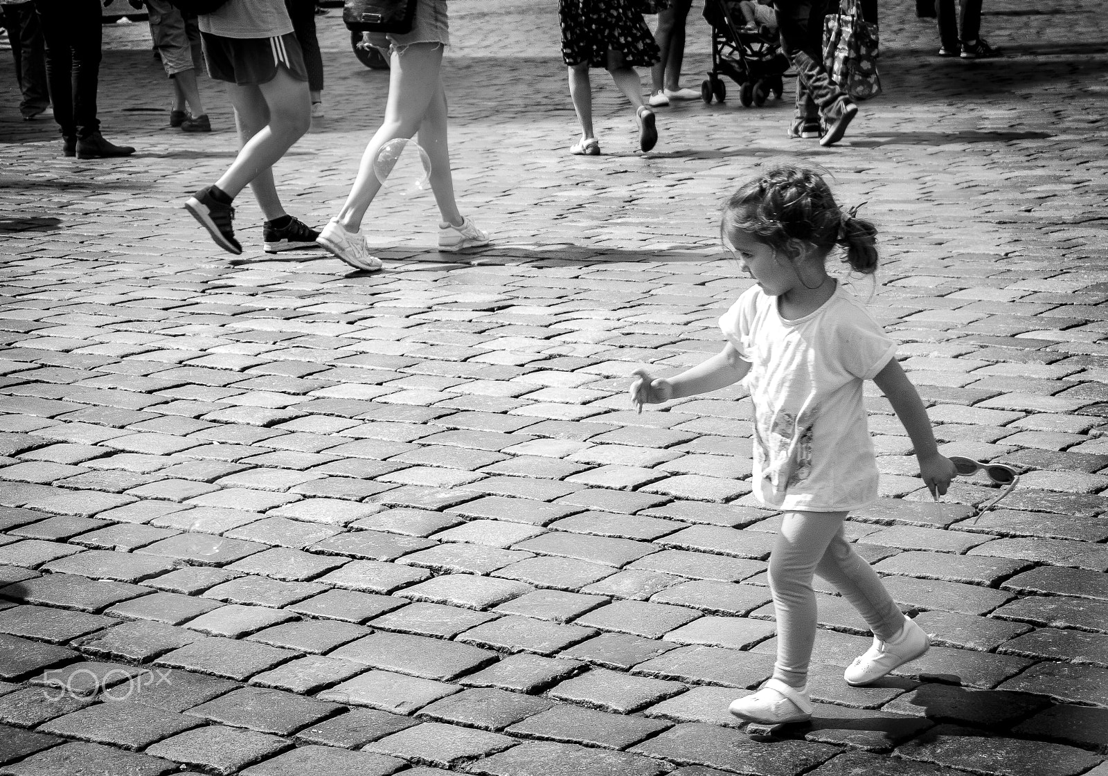 Samsung NX10 sample photo. Happy childhood photography