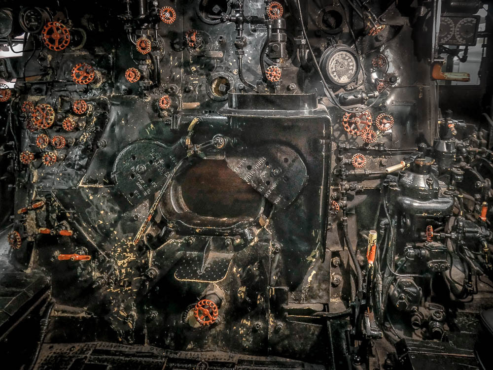 Panasonic Lumix DMC-GX85 (Lumix DMC-GX80 / Lumix DMC-GX7 Mark II) sample photo. Steam dreams of a locomotive (of ) photography