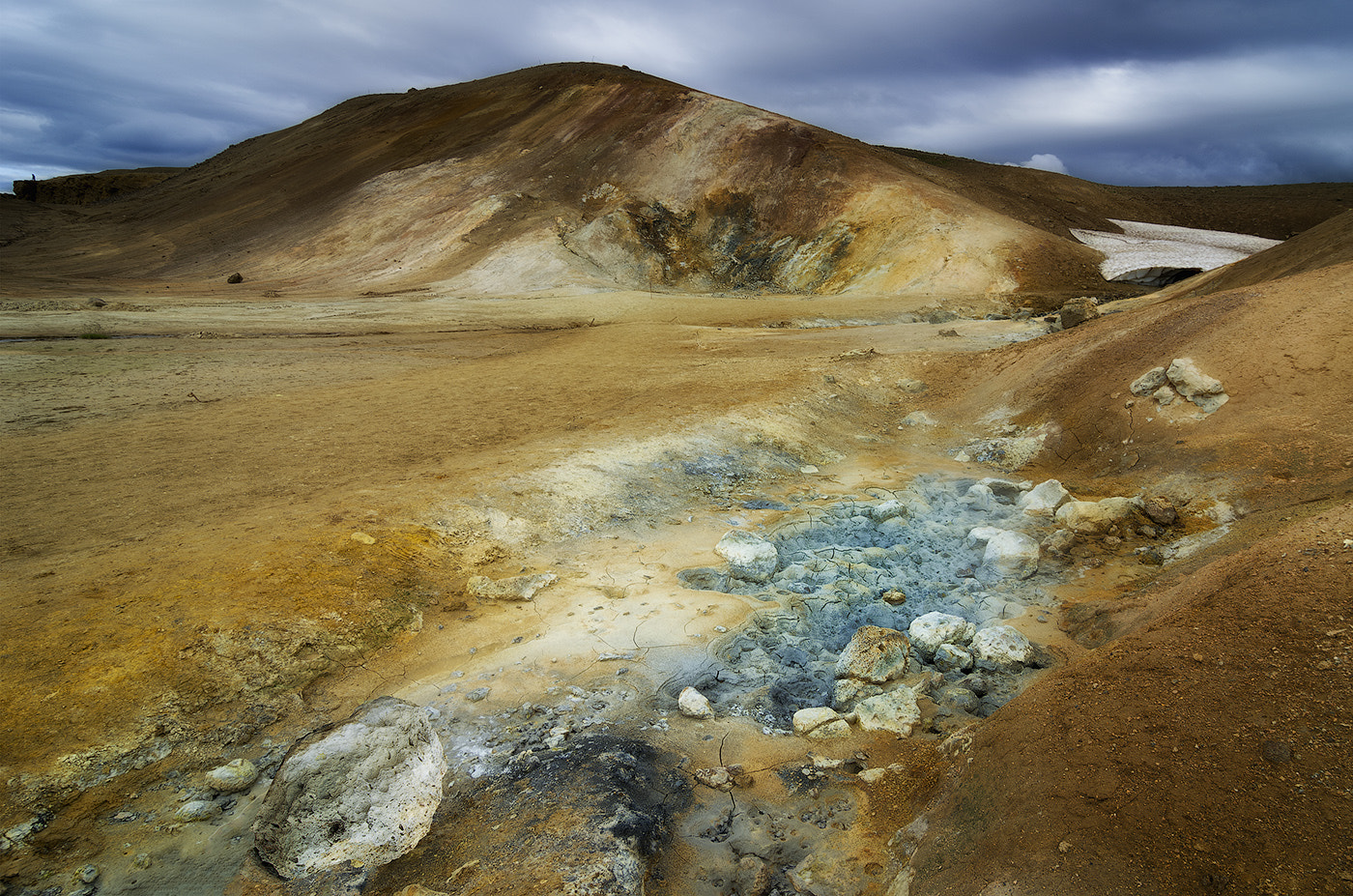 Pentax smc DA 12-24mm F4.0 ED AL (IF) sample photo. Colors of volcano photography