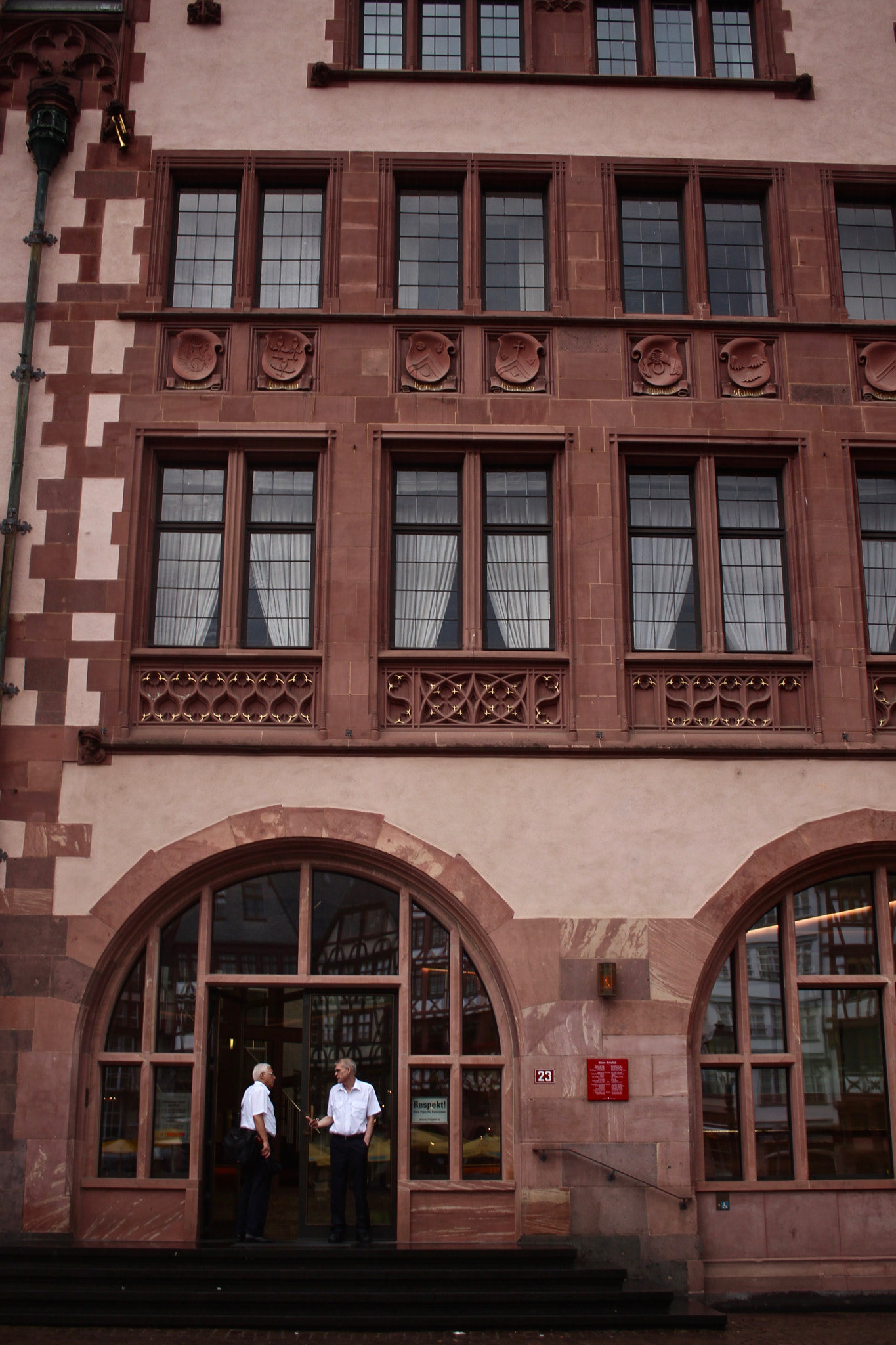 Canon EF-S 24mm F2.8 STM sample photo. At frankfurt's old town center photography