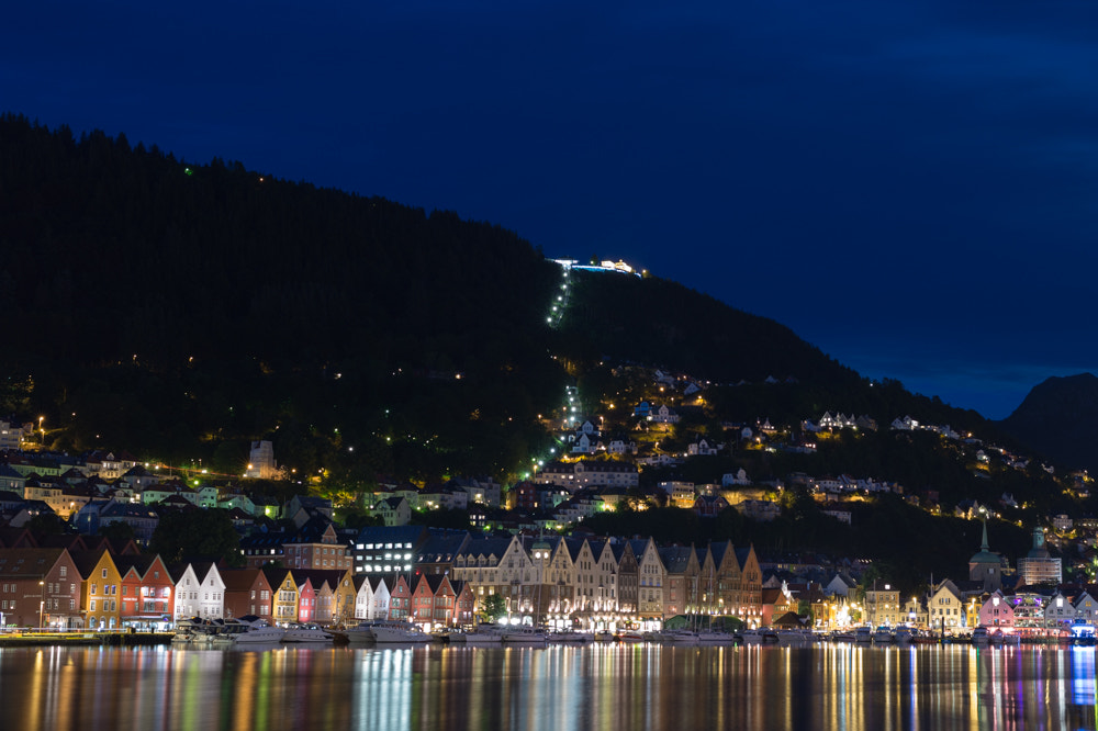 Nikon D4S + Nikon AF-S Nikkor 50mm F1.4G sample photo. Bergen by night - 2 photography