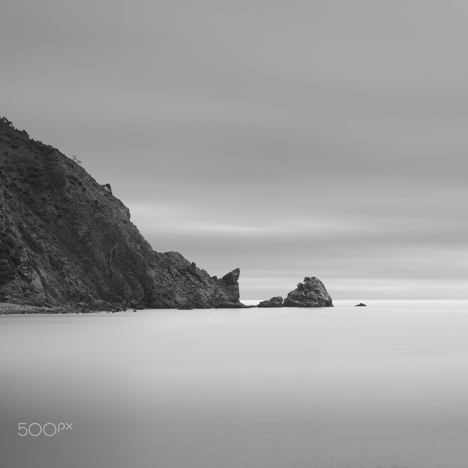 Canon TS-E 90mm F2.8 Tilt-Shift sample photo. Rock beach photography