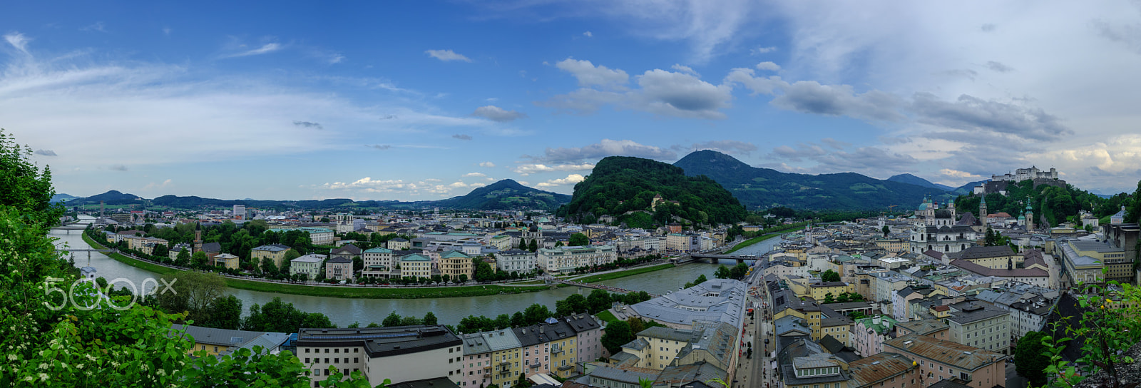 Fujifilm X-A2 + Fujifilm XF 18-55mm F2.8-4 R LM OIS sample photo. Salzburg panorama to castle photography