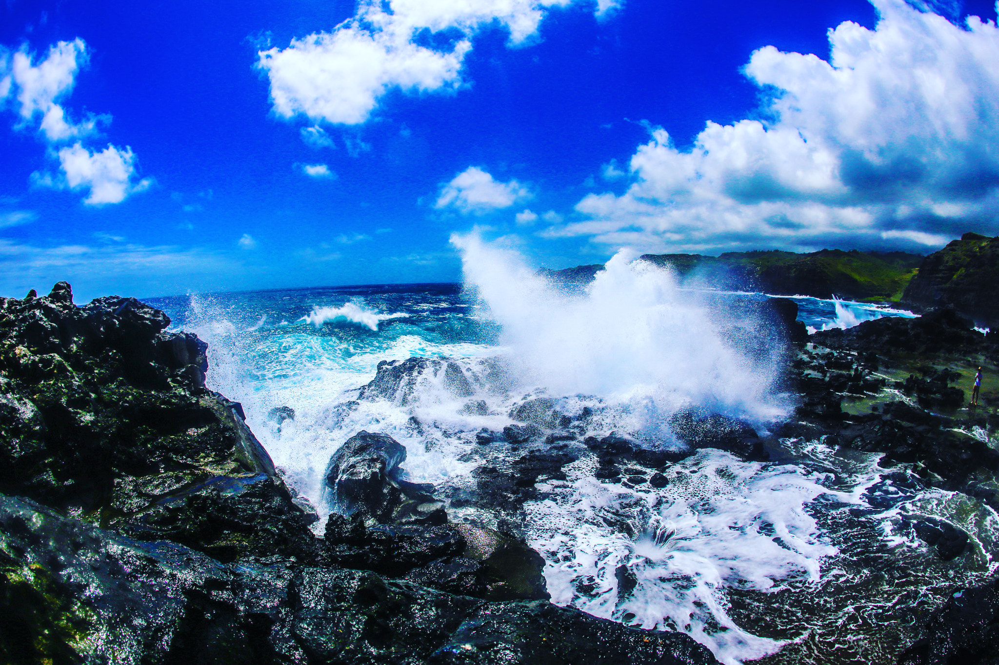 Canon EOS 6D + Canon EF 15mm F2.8 Fisheye sample photo. Nakalele blowhole photography