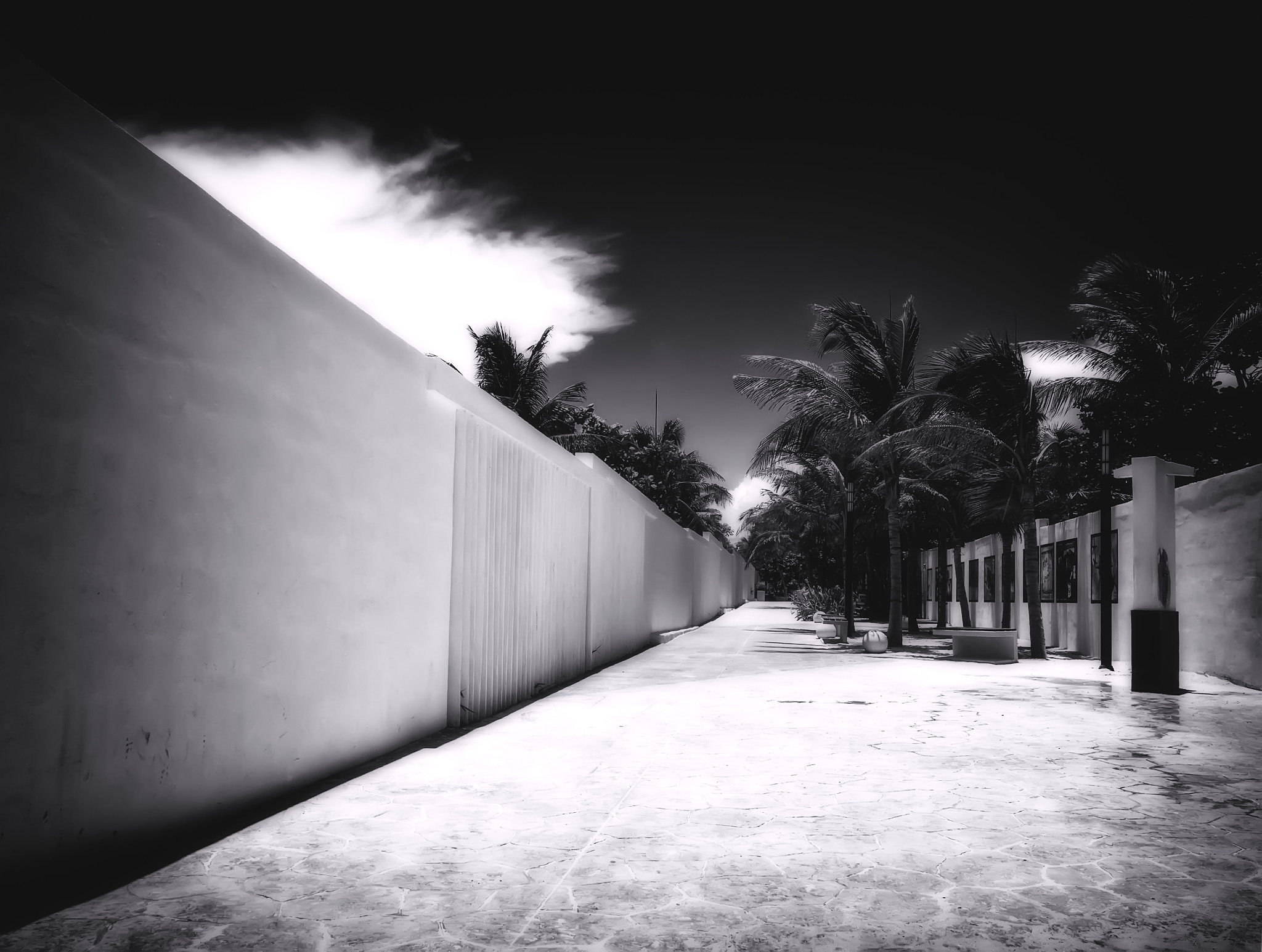 Panasonic Lumix DMC-GX1 sample photo. Cancun-azul fives photography