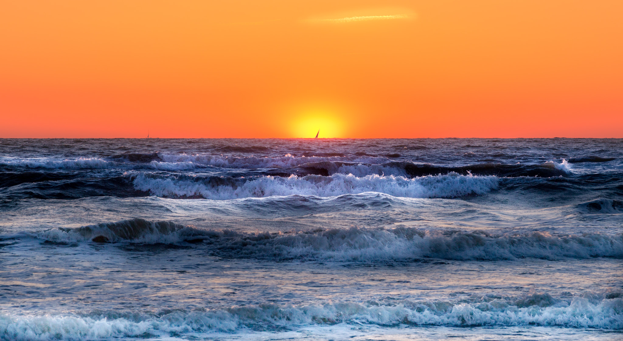 Canon EOS 70D + Canon TS-E 90mm F2.8 Tilt-Shift sample photo. Sunset photography