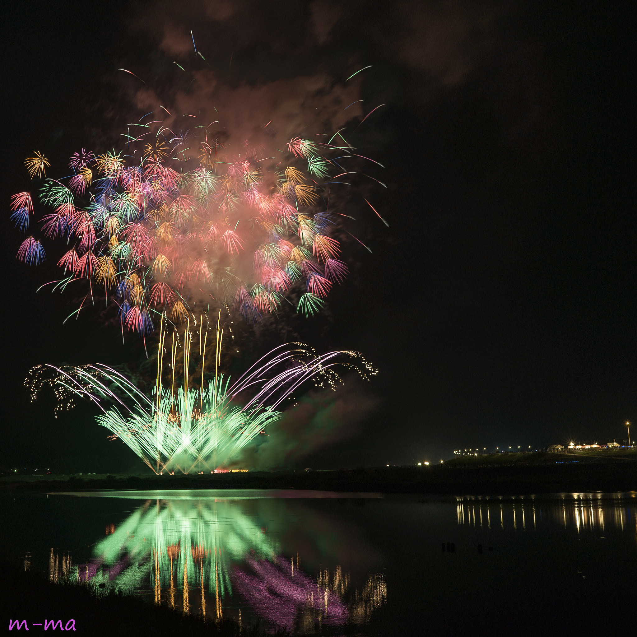 Sony a7S + Sony Distagon T* FE 35mm F1.4 ZA sample photo. Colorful photography