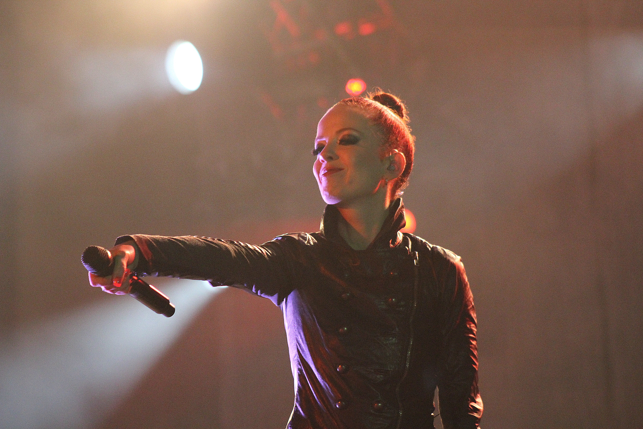 Canon EOS 550D (EOS Rebel T2i / EOS Kiss X4) sample photo. Shirley manson photography
