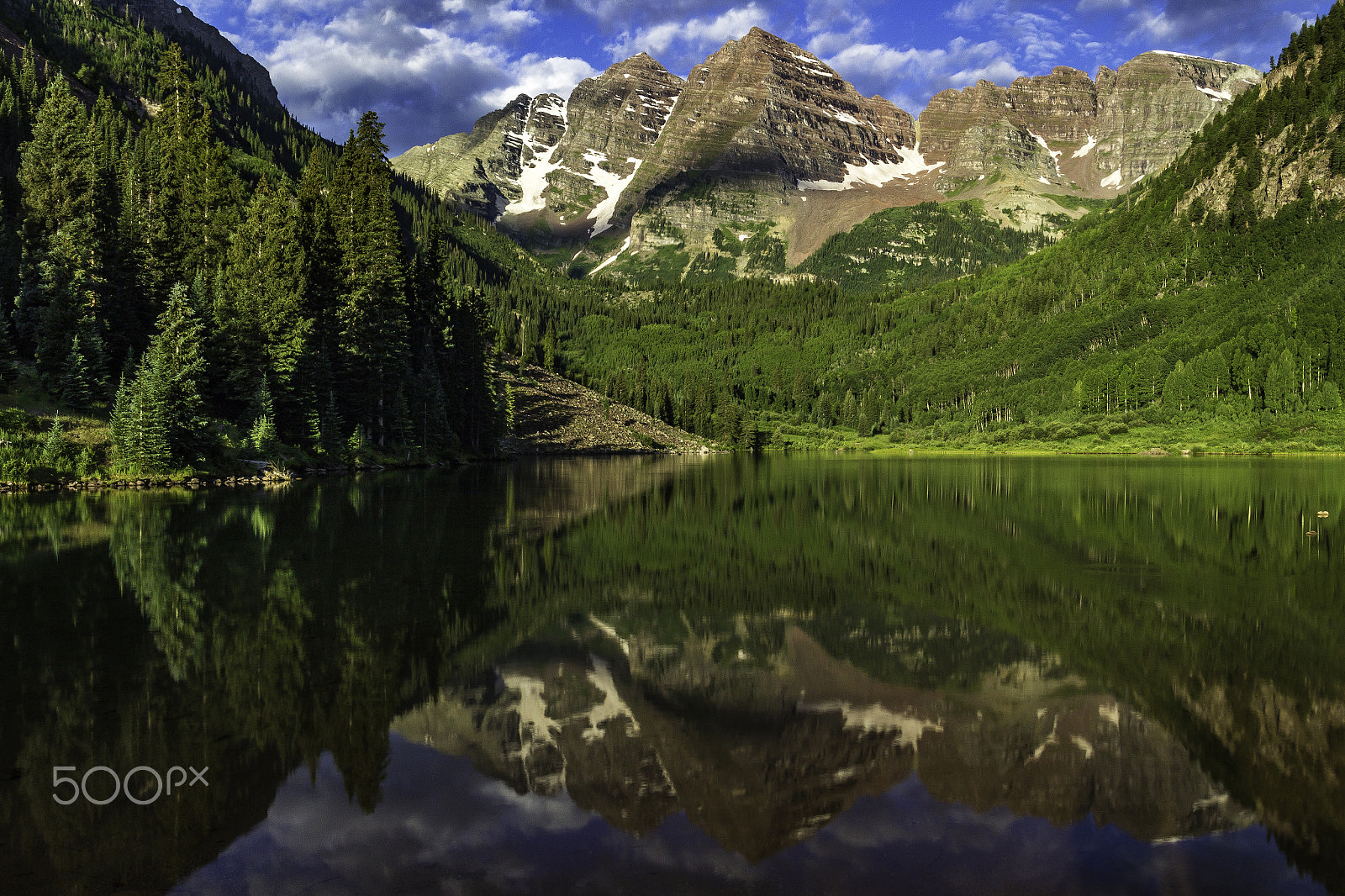 Canon EOS 1200D (EOS Rebel T5 / EOS Kiss X70 / EOS Hi) + Canon EF 17-40mm F4L USM sample photo. Maroon bells photography