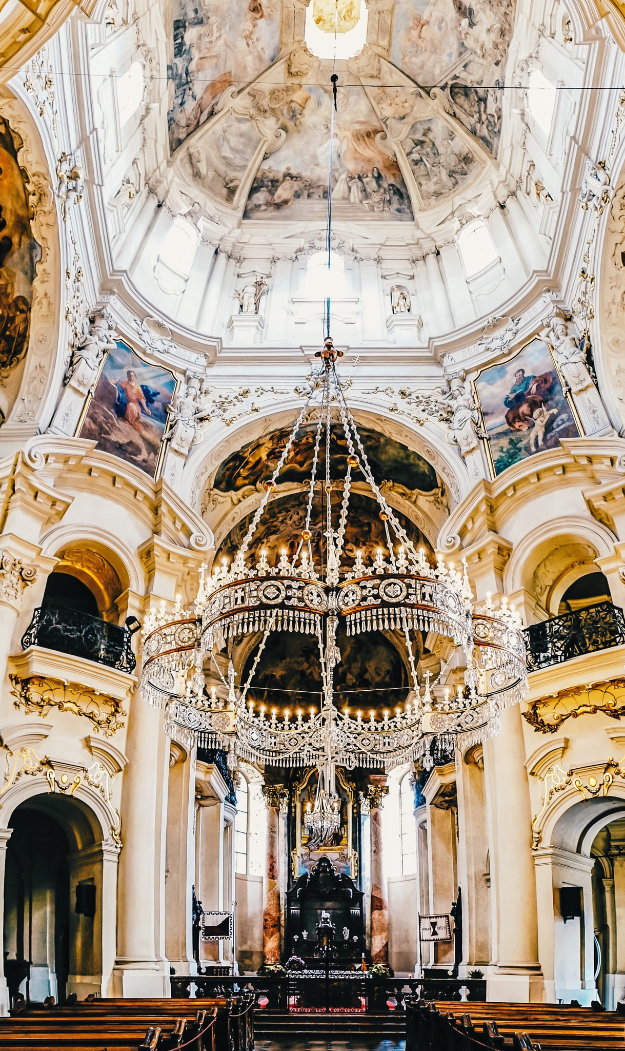 Sony a7R II + 24-70mm F2.8 G SSM OSS sample photo. Prague church photography