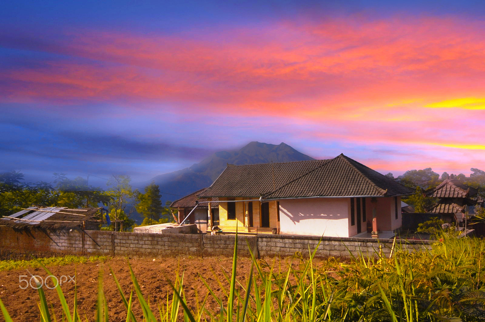 Sigma 10-20mm F4-5.6 EX DC HSM sample photo. Somewhere in the village photography