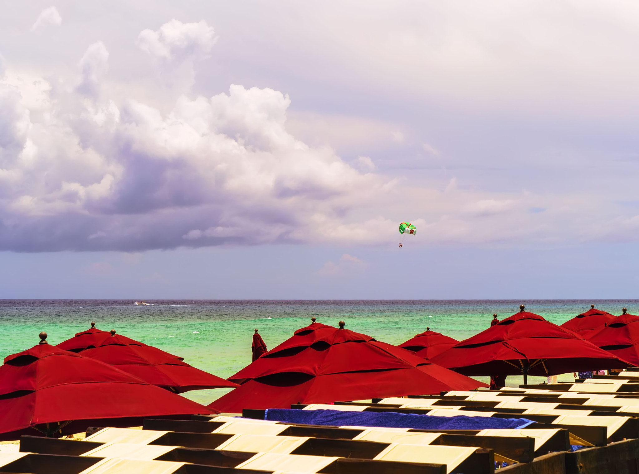 Panasonic Lumix DMC-GX1 sample photo. Cancun-azul fives photography