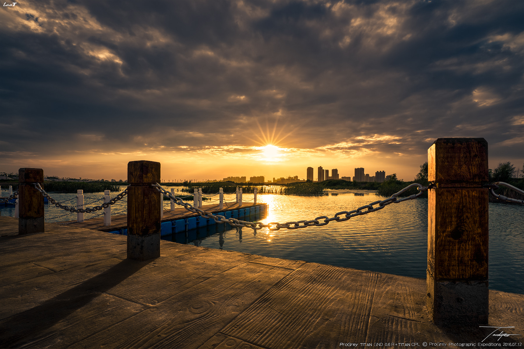 Sony a7S + Sony Vario-Sonnar T* 16-35mm F2.8 ZA SSM sample photo. © laot 2016-西安 photography