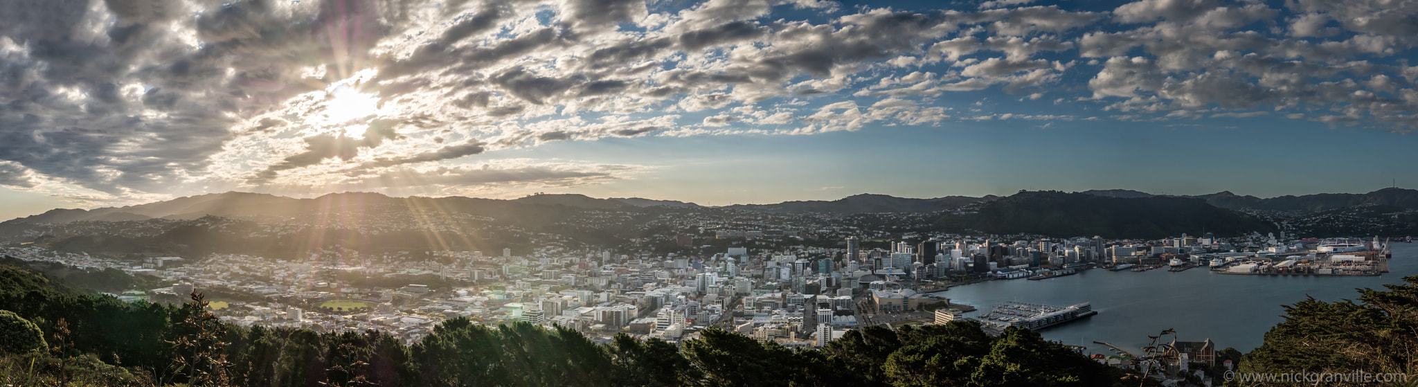 Panasonic Lumix DMC-GH4 + Sigma 19mm F2.8 EX DN sample photo. Wellington city panorama photography