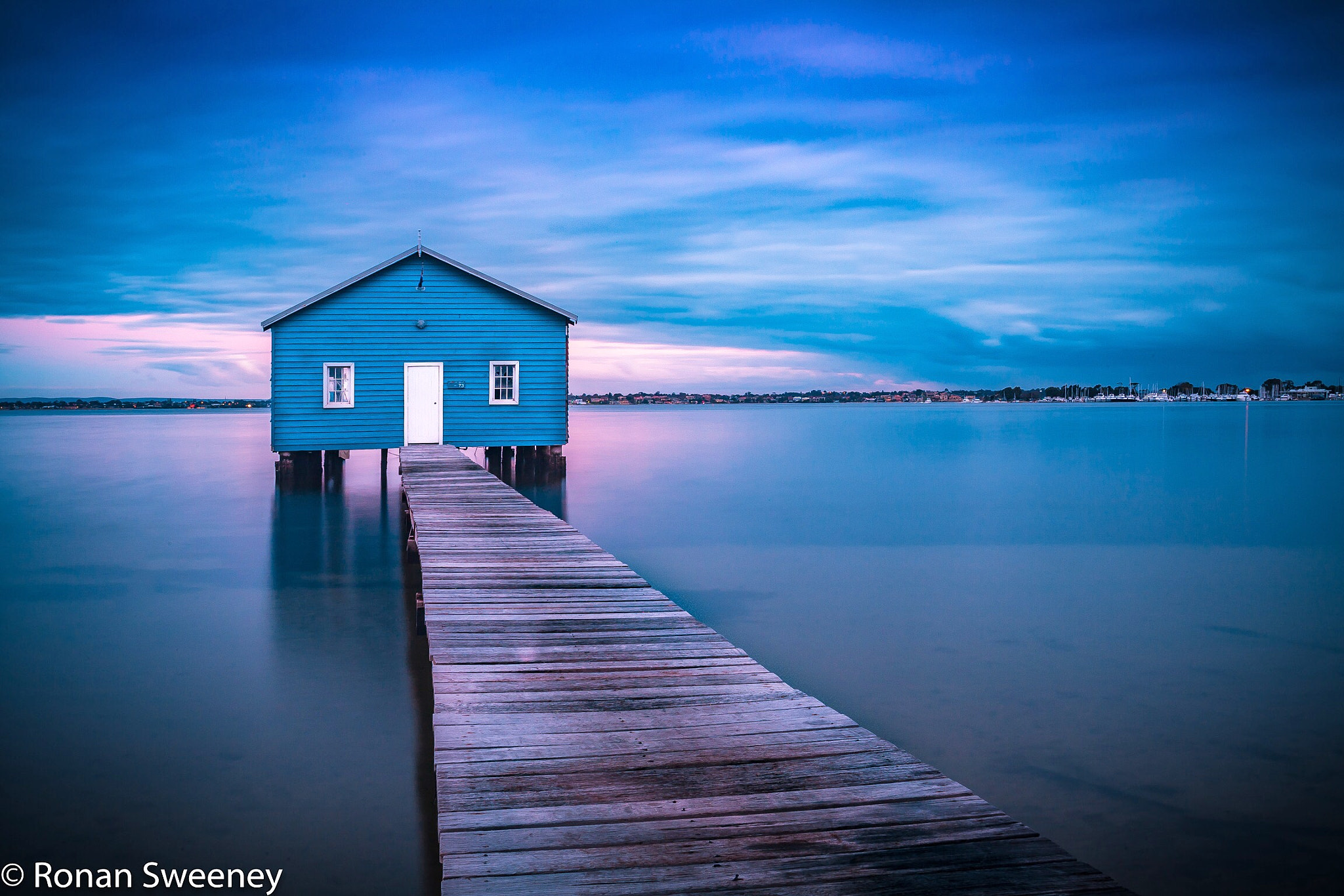 Canon EF 35-105mm f/3.5-4.5 sample photo. Blue boatshed photography