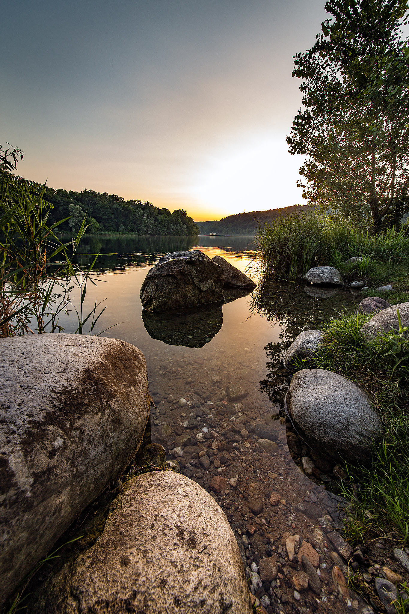 Canon EOS-1D X + Sigma 12-24mm F4.5-5.6 II DG HSM sample photo. Last sunset photography