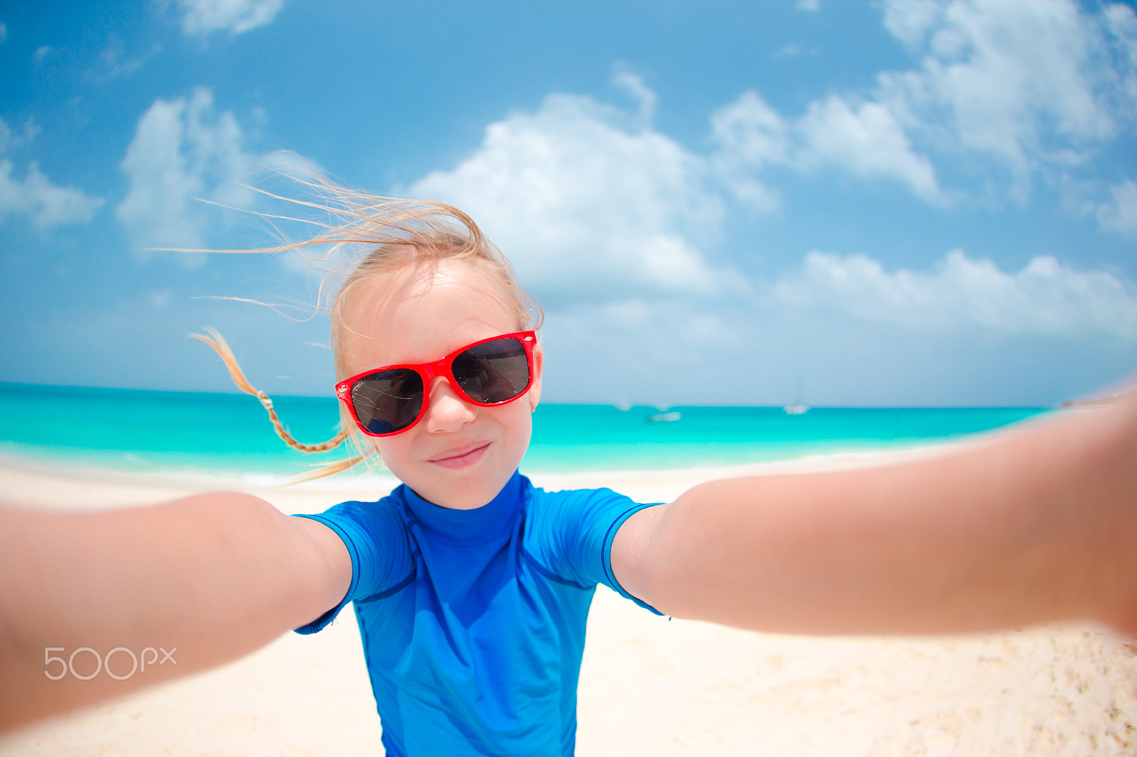 Canon EOS-1D X + Canon EF 15mm F2.8 Fisheye sample photo. Adorable little girl making selfie at tropical white beach photography