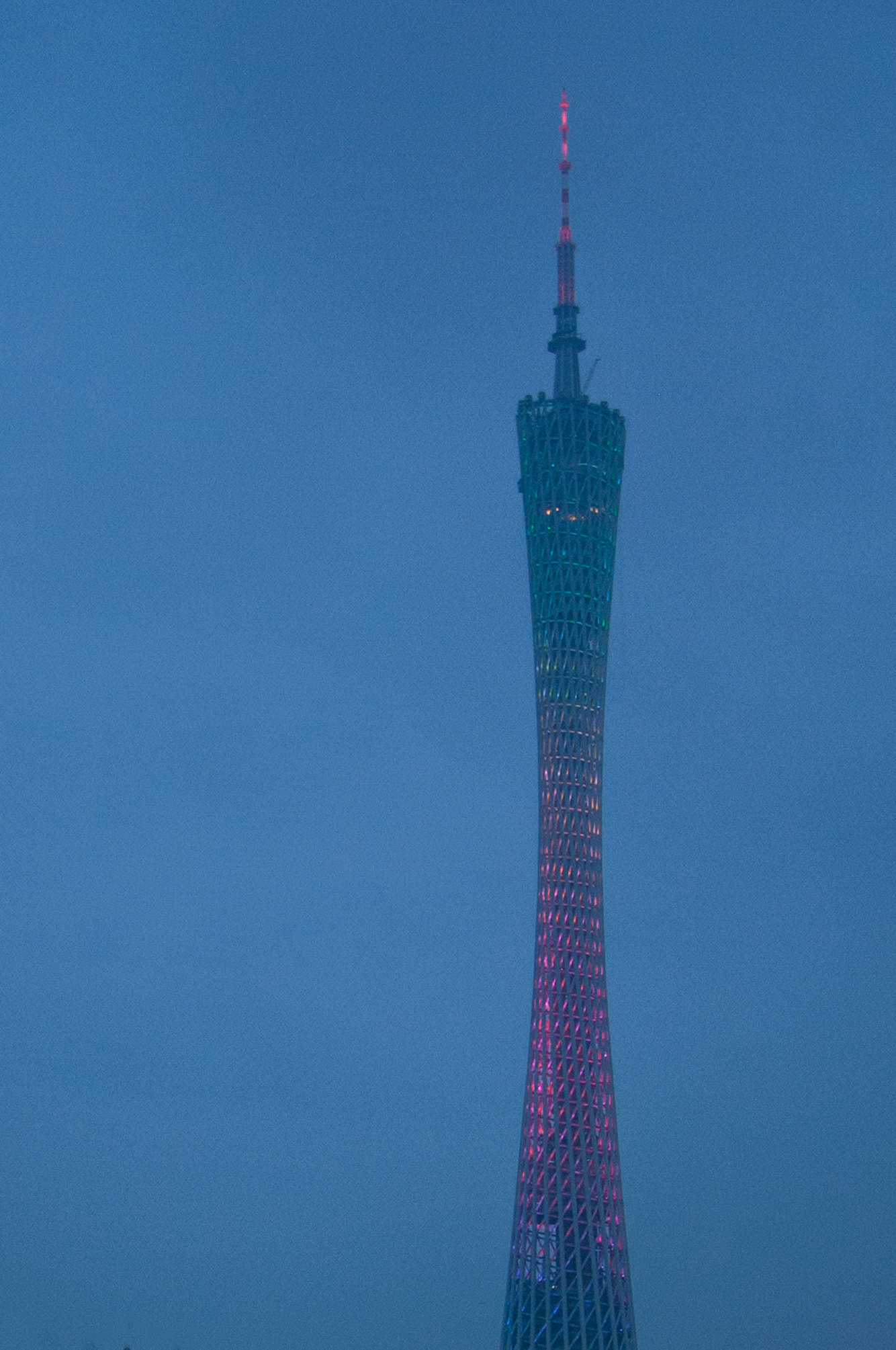 Canon EF-S 10-22mm F3.5-4.5 USM sample photo. Guangzhou tower photography