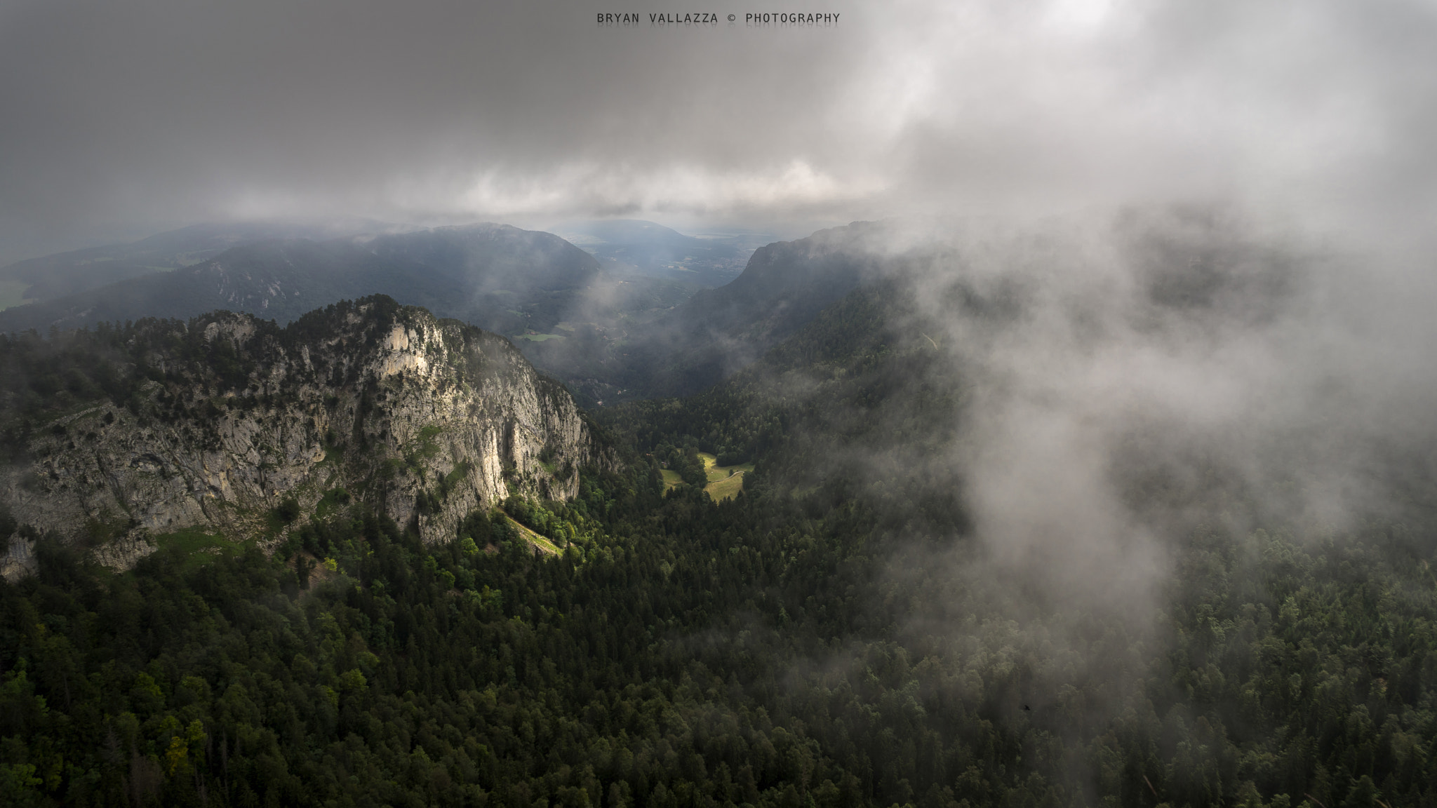 FE 21mm F2.8 sample photo. Creux du van photography