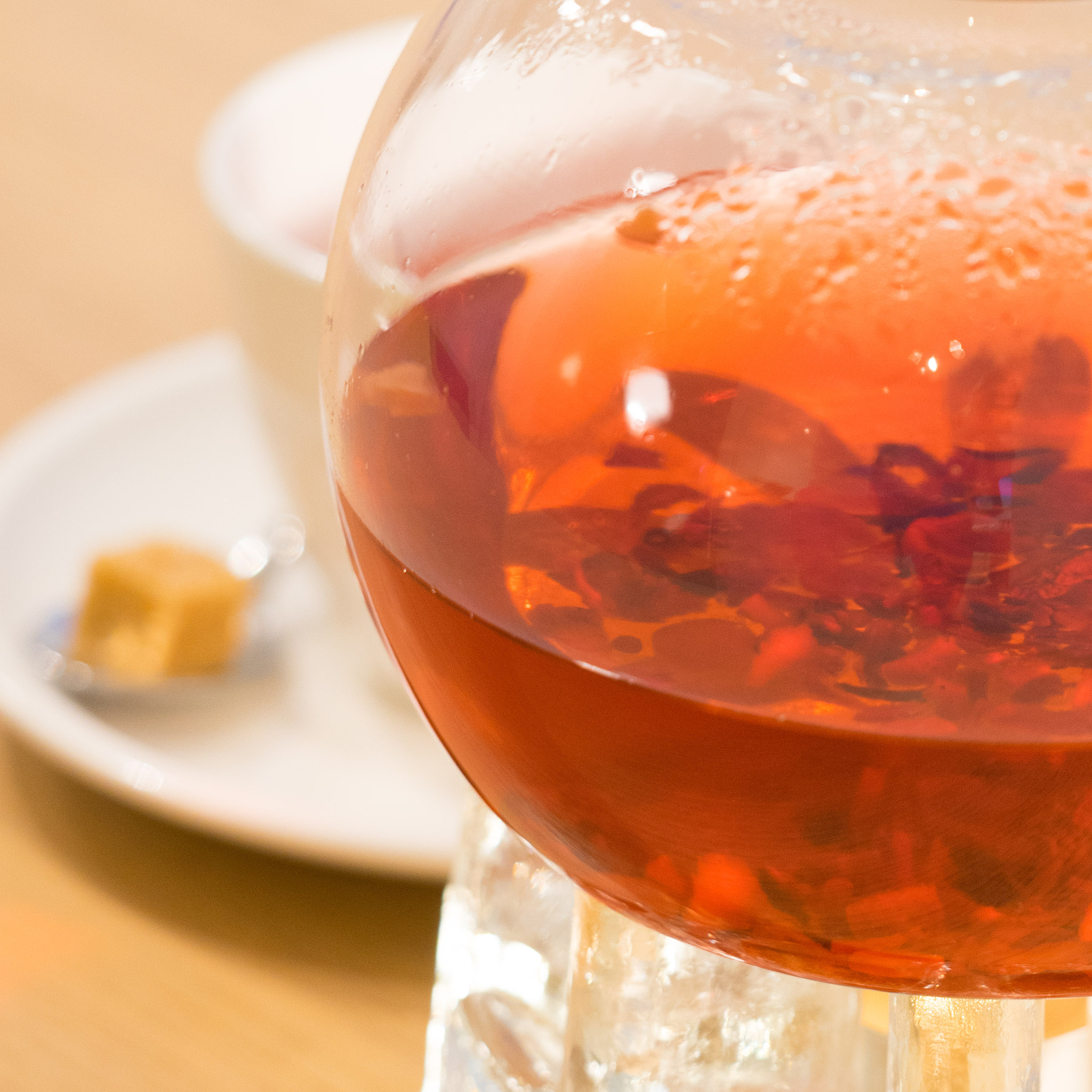 Sony FE 70-300mm F4.5-5.6 G OSS sample photo. Tea time photography