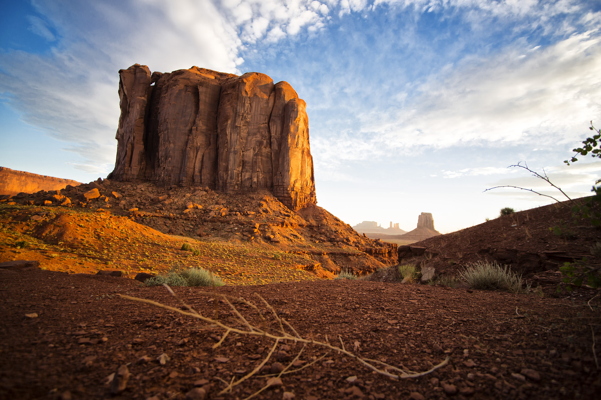 Sigma 15-30mm f/3.5-4.5 EX DG Aspherical sample photo. Sunrise at monument valley photography