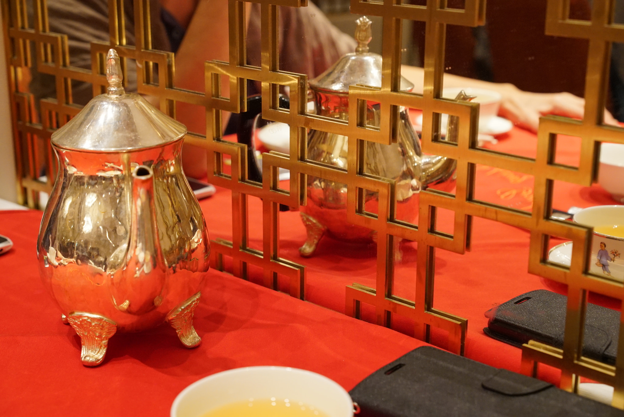 Sony a7S + Sony Sonnar T* FE 55mm F1.8 ZA sample photo. Table set photography