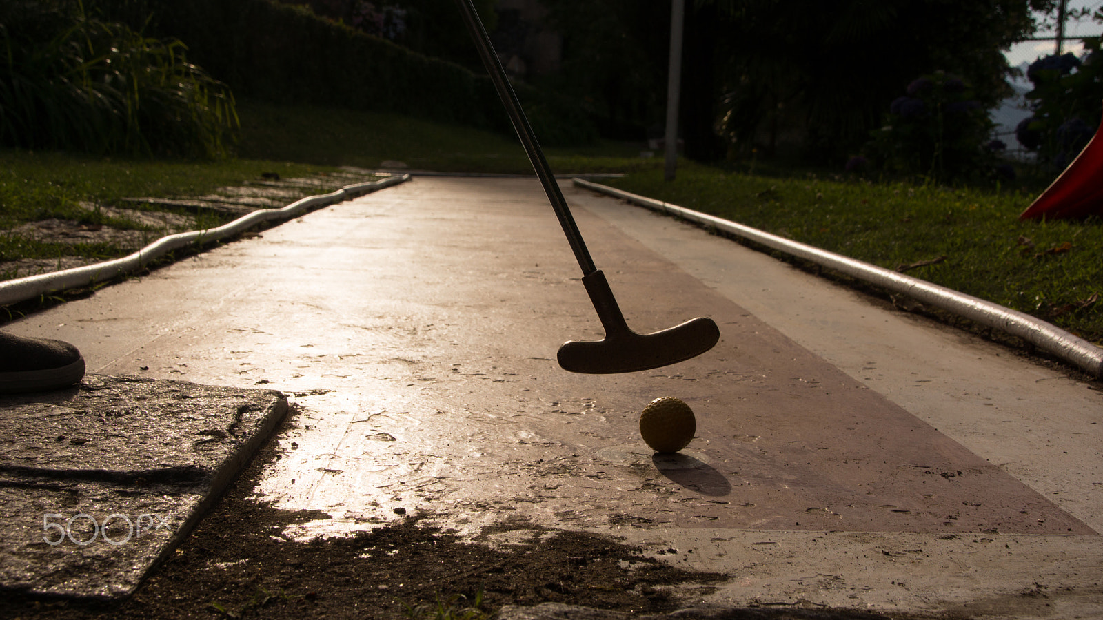 Sony SLT-A65 (SLT-A65V) + Tamron AF 28-105mm F4-5.6 [IF] sample photo. Mini golf on lov beach photography