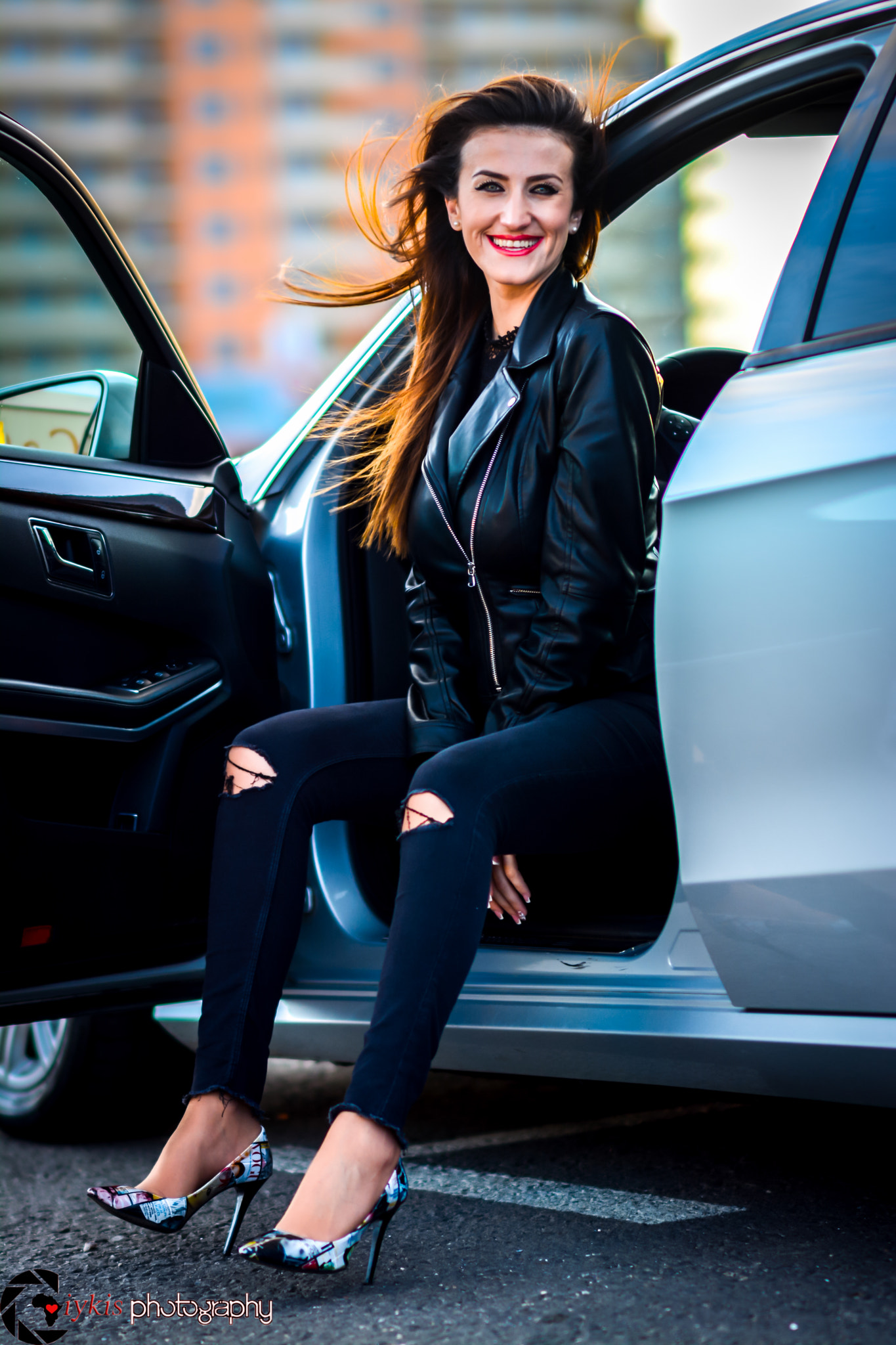 Nikon D7100 + Sigma 85mm F1.4 EX DG HSM sample photo. Outdoor session photography