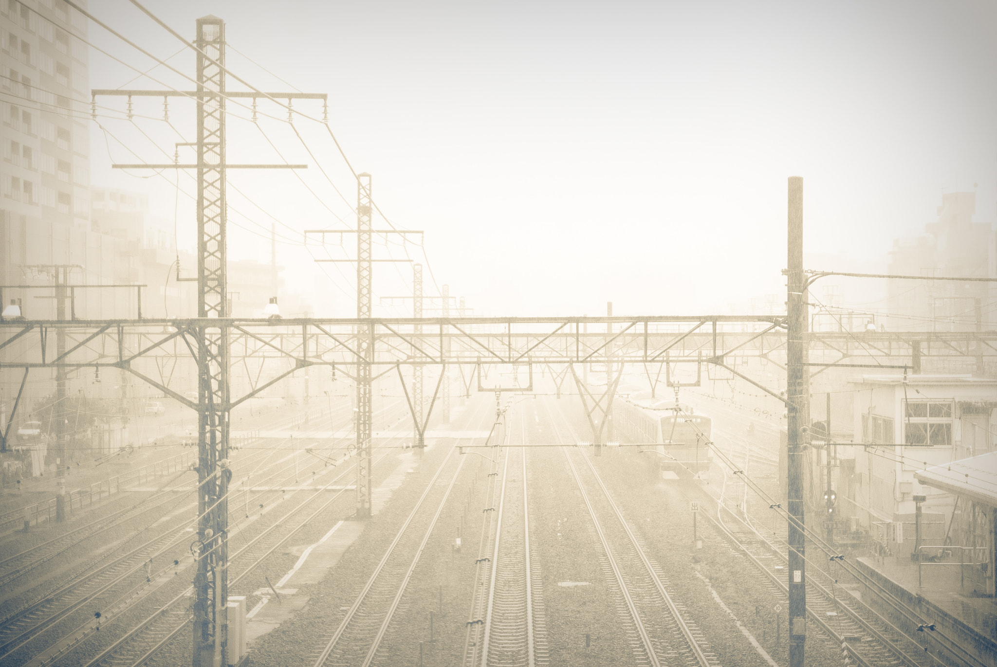 Sony Alpha DSLR-A330 sample photo. Rainy amber station photography