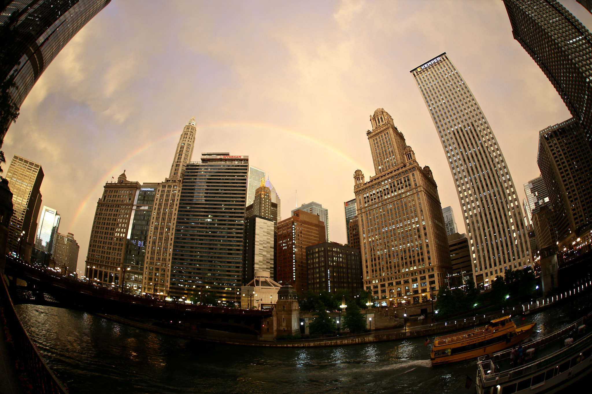 Canon 15mm sample photo. Urben raibow photography