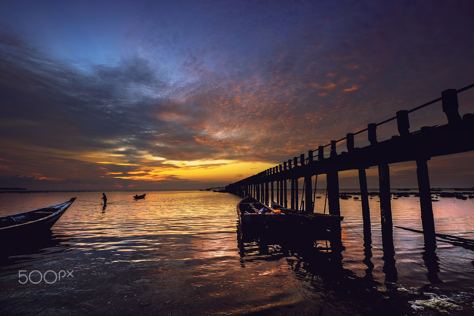 Fujifilm X-E1 + Fujifilm XF 10-24mm F4 R OIS sample photo. Evening by the beach photography