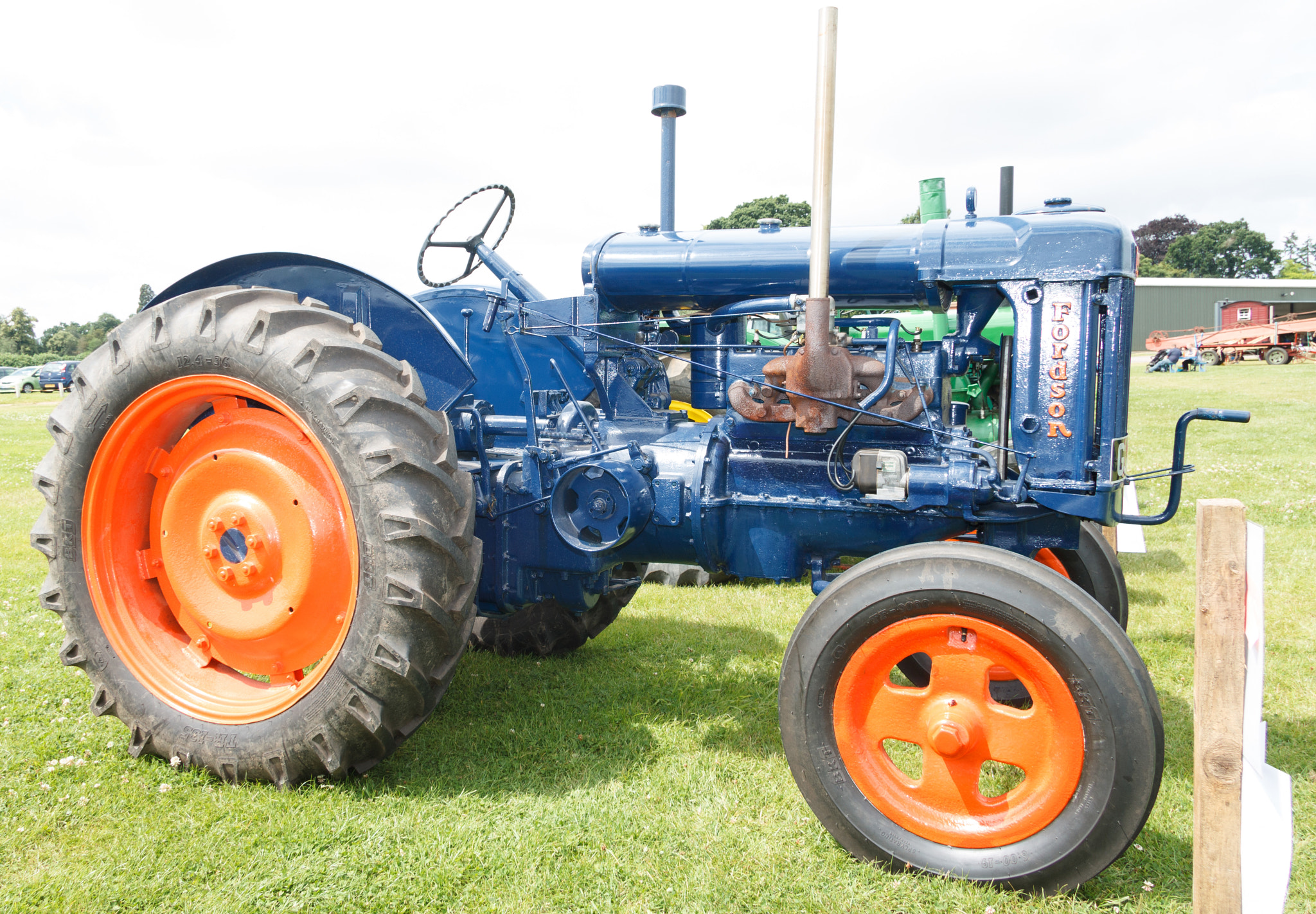 Canon EF-S 17-85mm F4-5.6 IS USM sample photo. Fordson e27n c1950 side photography