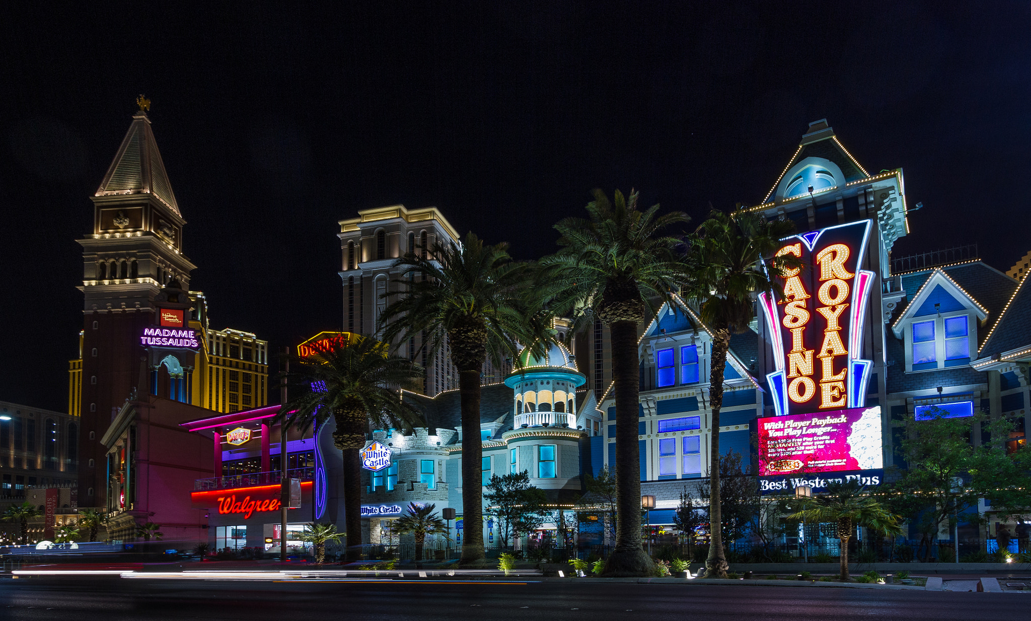 Canon EF-S 10-22mm F3.5-4.5 USM sample photo. Boulevard of dreams photography