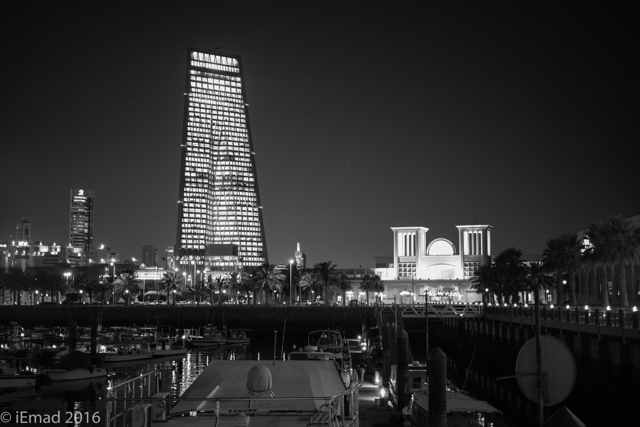 Leica APO-Summicron-M 50mm F2 ASPH sample photo. The sea, the land and the skyline... photography