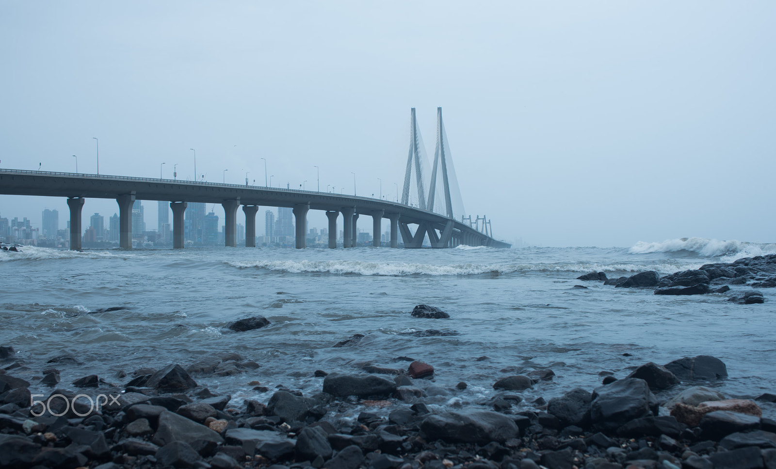 Nikon D750 + AF Zoom-Nikkor 35-70mm f/2.8D sample photo. Mumbai worli sealink photography