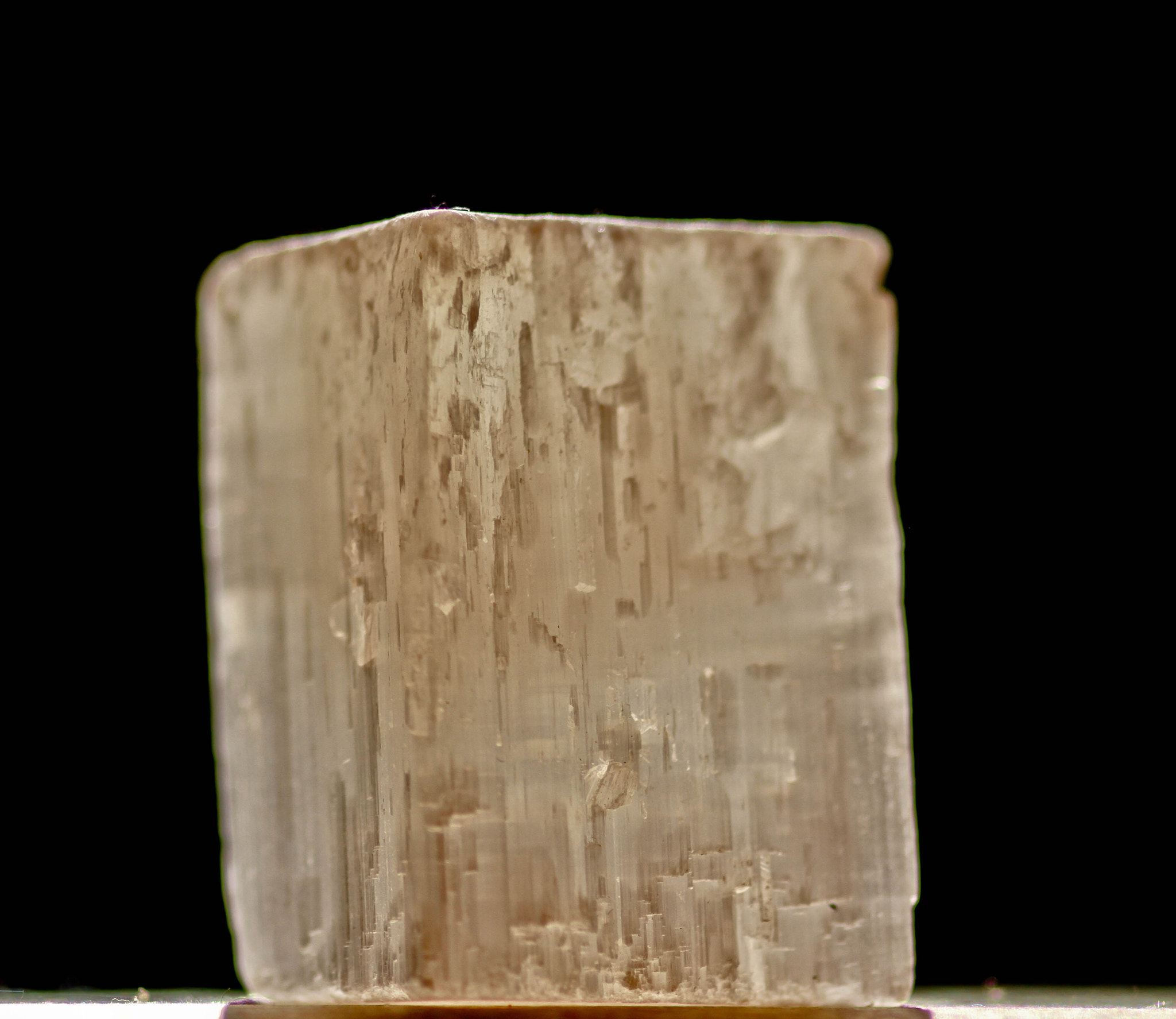 Canon EOS 7D + Sigma 105mm F2.8 EX DG Macro sample photo. Gypsum photography