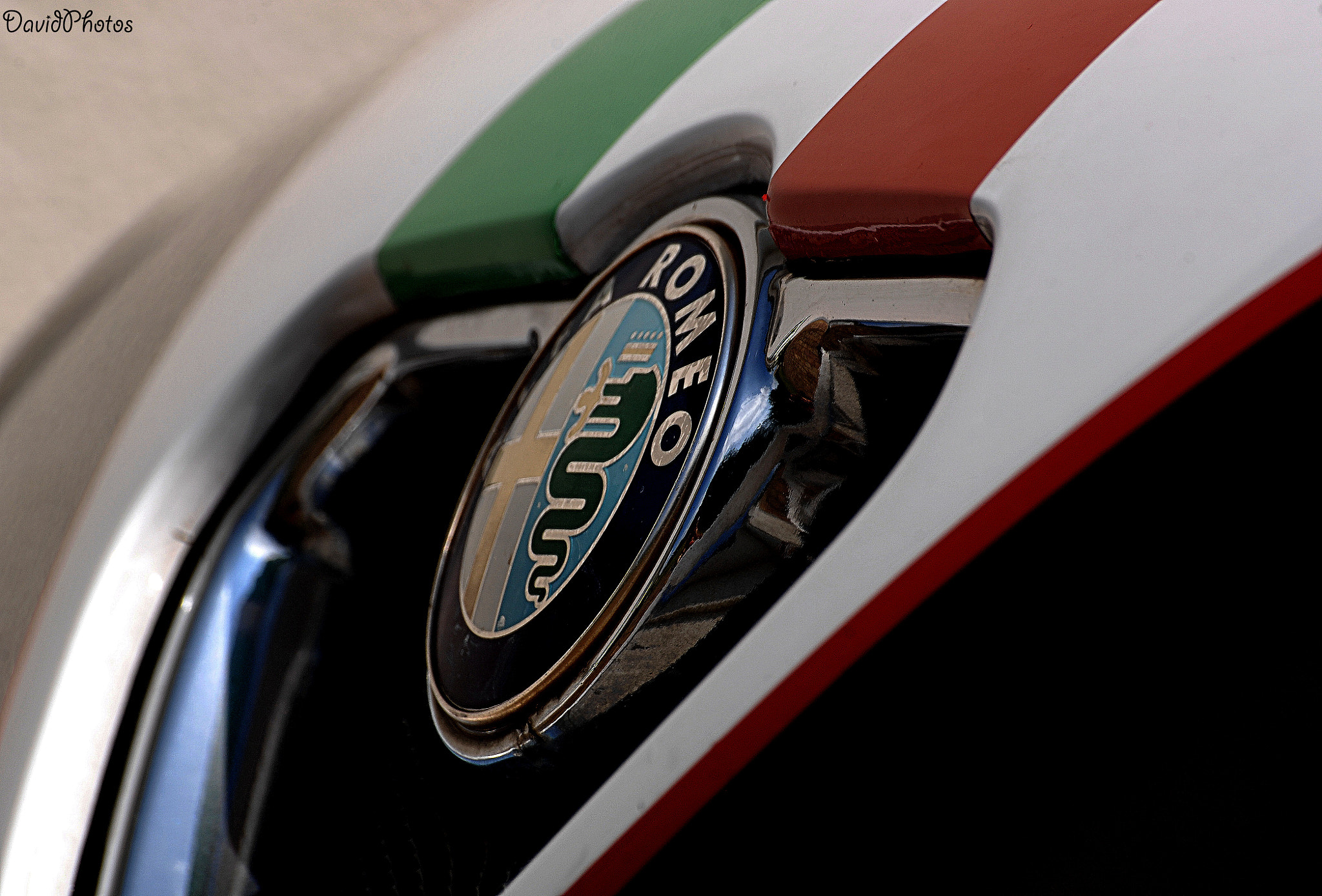 Sigma 70-300mm F4-5.6 APO Macro Super II sample photo. Alfa romeo gtv photography