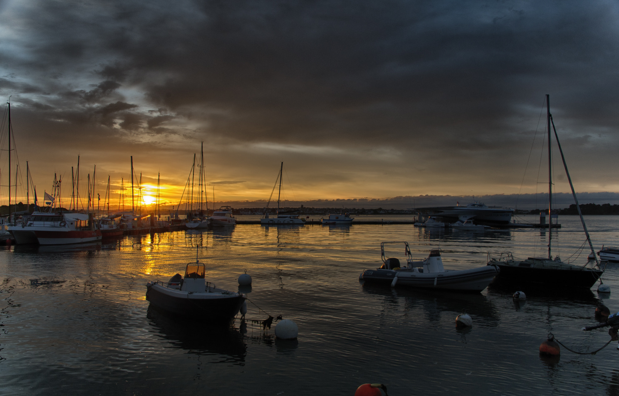 Nikon D3S sample photo. Les premiers rayons photography