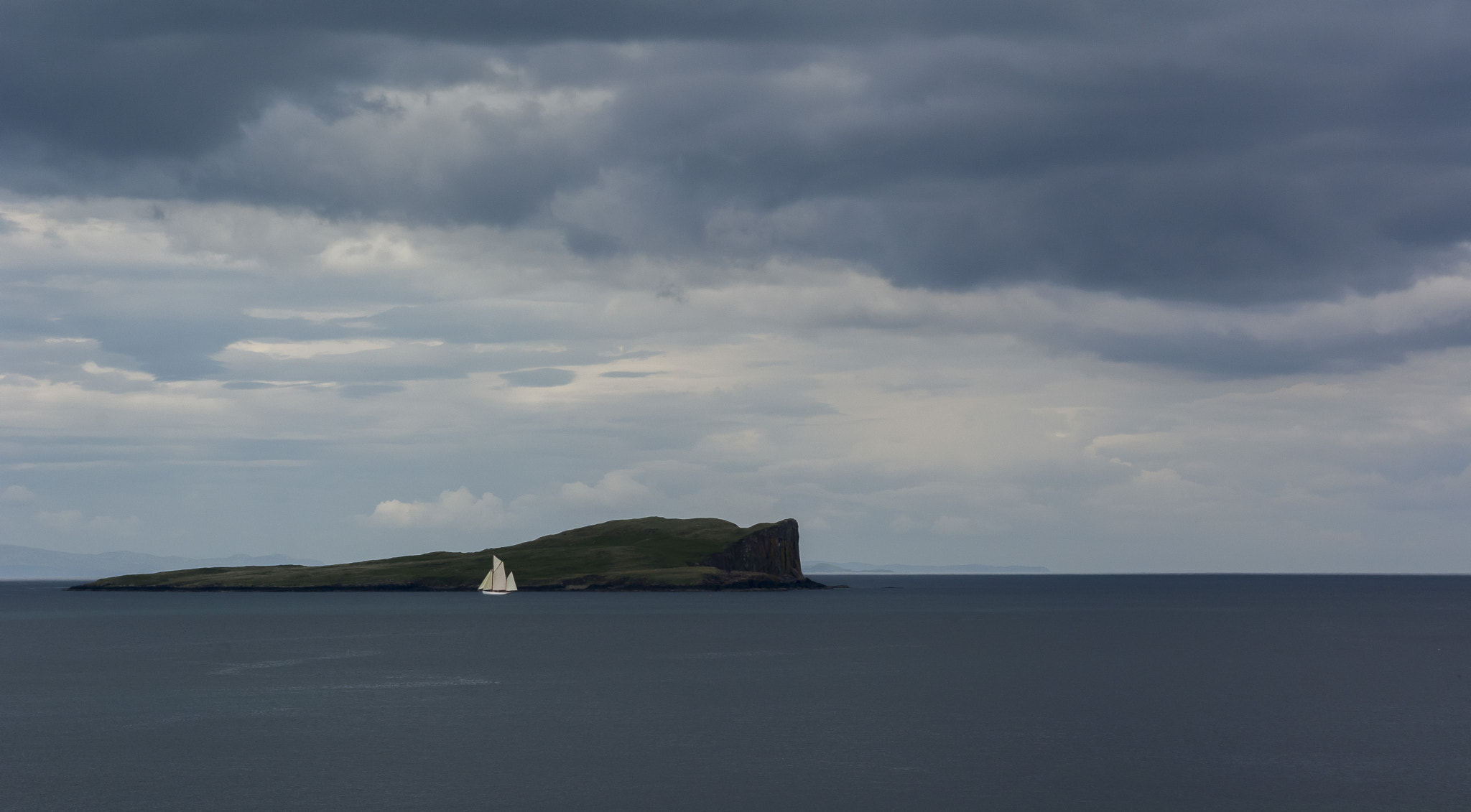 Nikon D7100 + AF Zoom-Nikkor 35-70mm f/2.8D sample photo. The wind photography