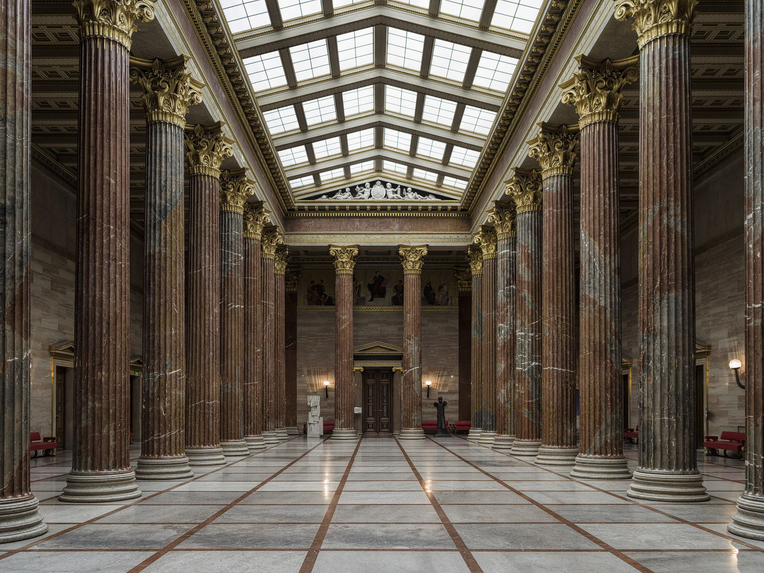 Pentax 645Z + smc PENTAX-FA 645 35mm F3.5 AL [IF] sample photo. Säulenhalle parlament vienna photography