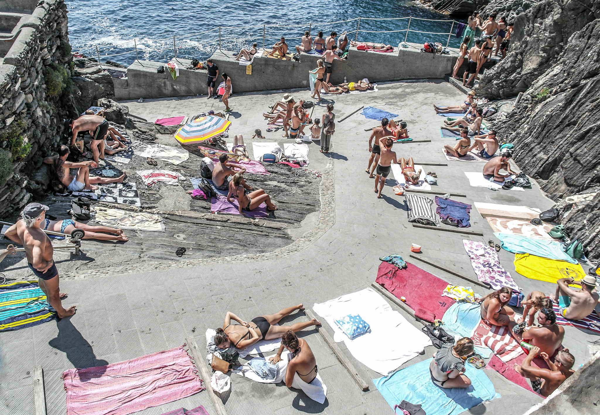 Samsung NX200 sample photo. Plage aux 5 terre photography