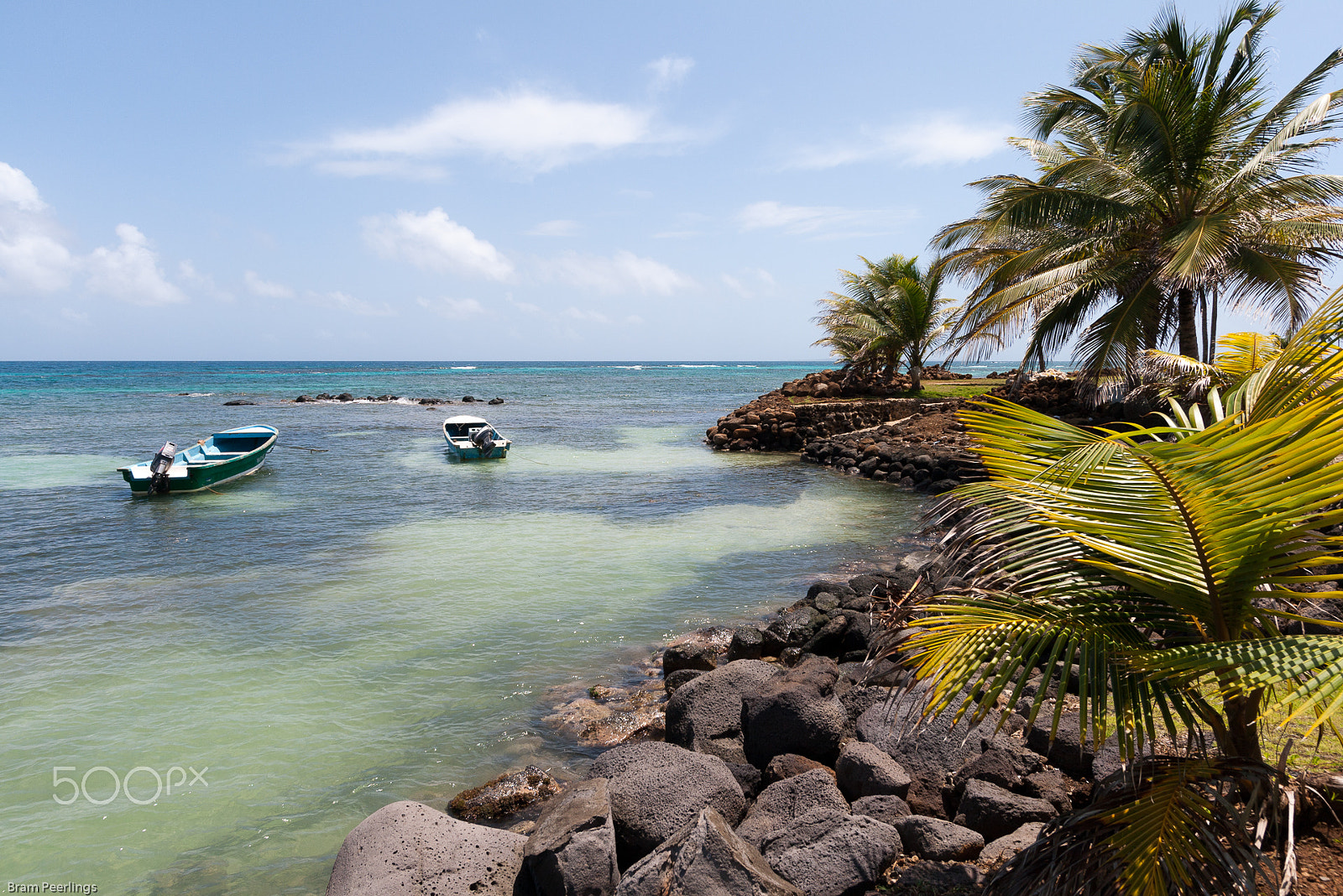 Canon EF-S 10-22mm F3.5-4.5 USM sample photo. Coast of corn island, nicaragua photography